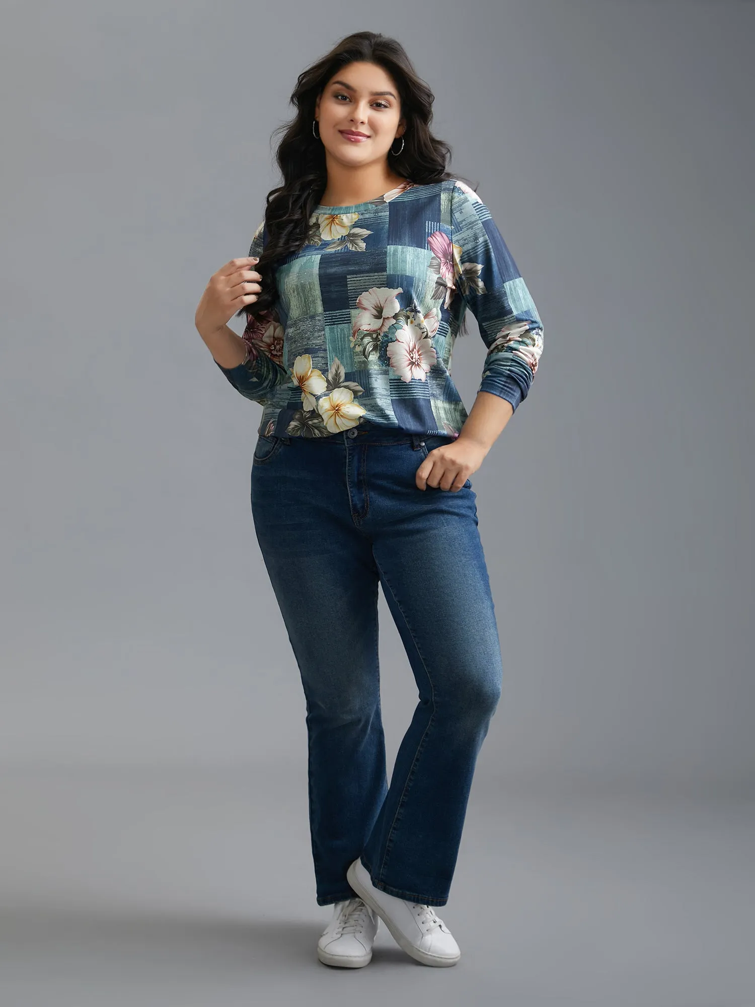 Crew Neck Floral Curved Hem T-Shirt sold by Bloomchic product image thumbnail 3