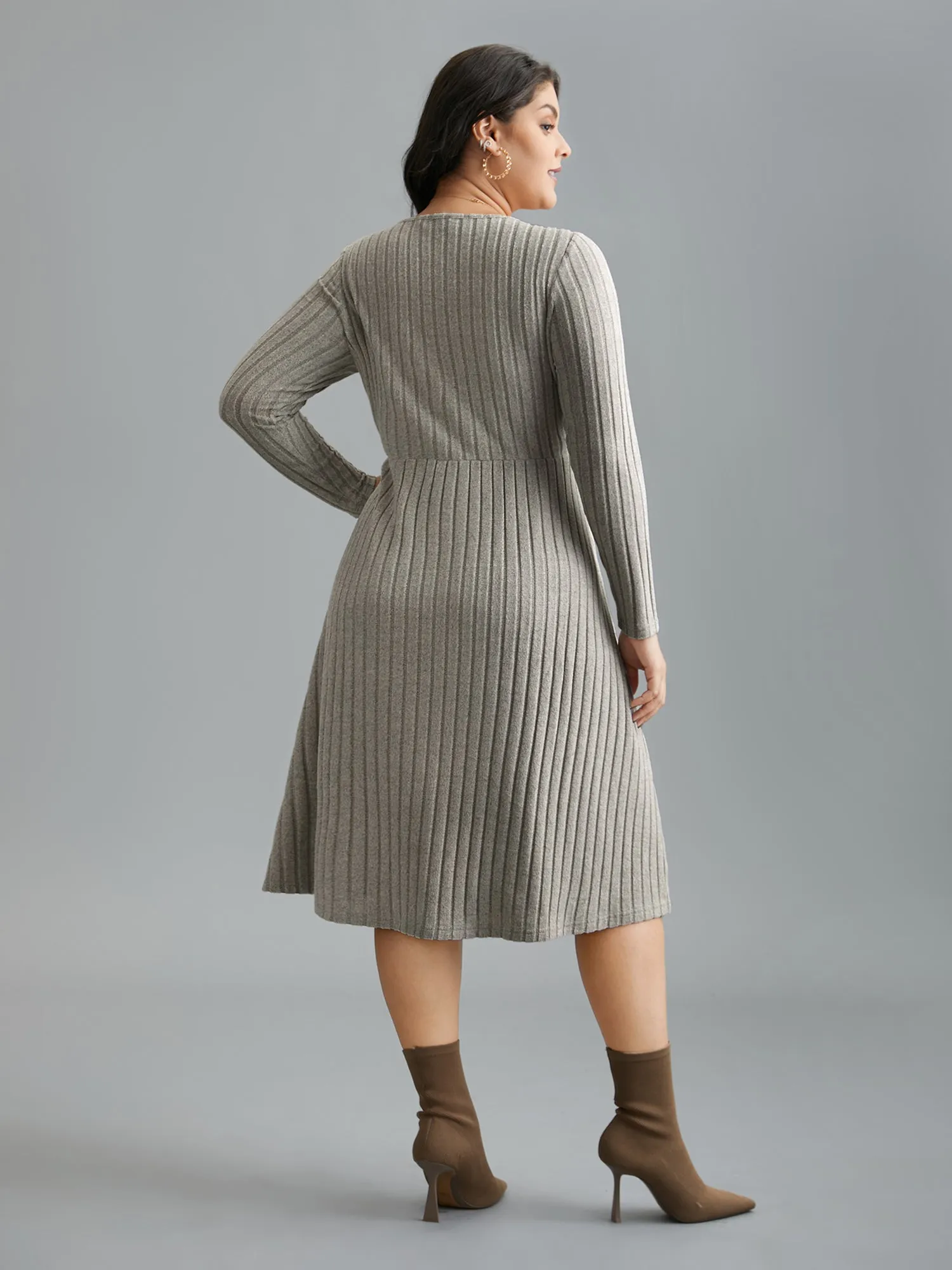 Lace Neck Patchwork Ribbed Knit Dress sold by Bloomchic product image thumbnail 5