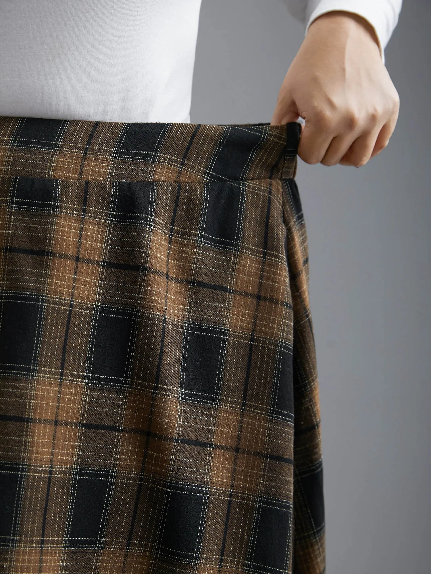 Plaid Elastic Waist Slant Pocket Skirt sold by Bloomchic product image thumbnail 4