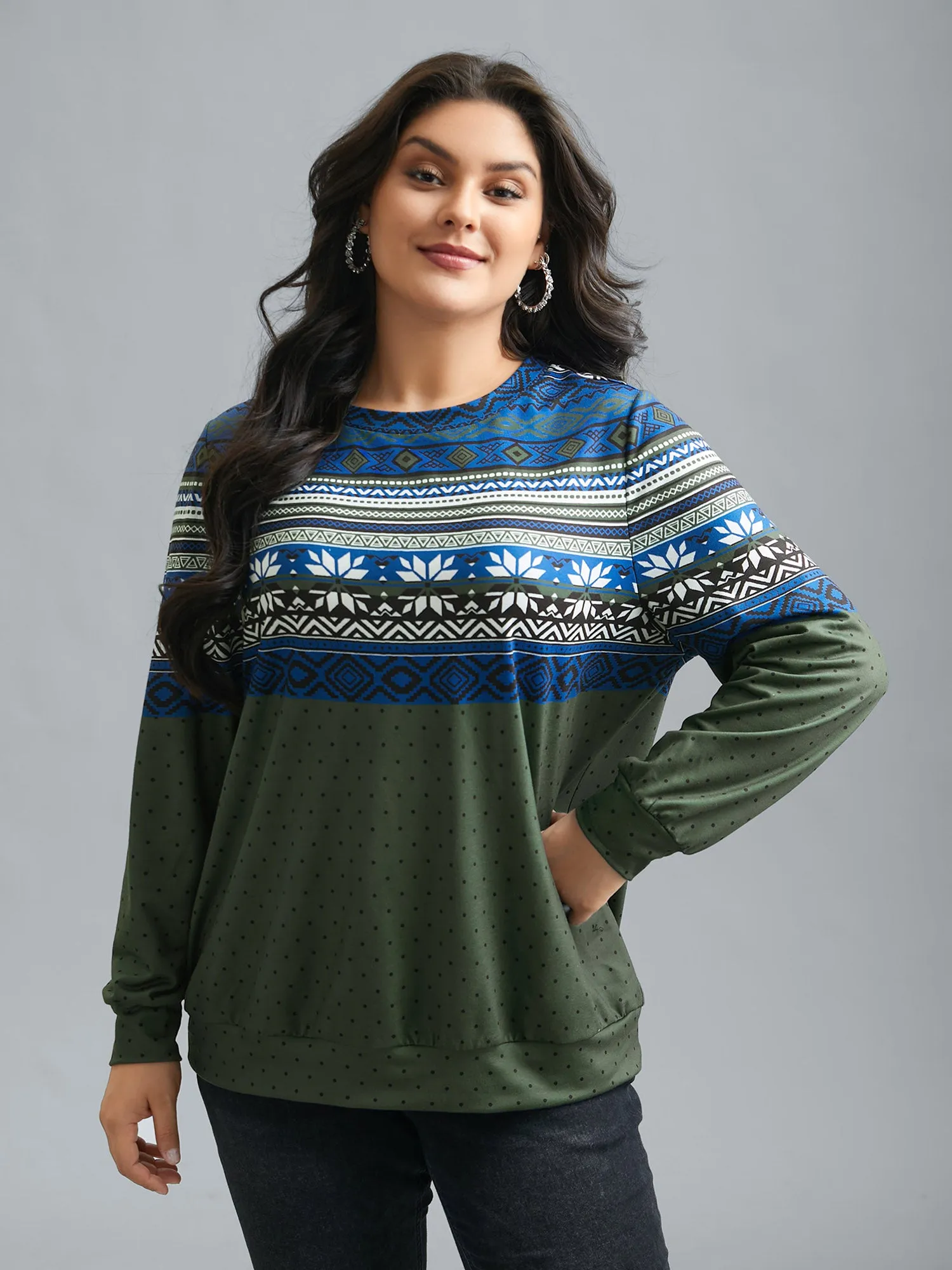 Round Neck Geometric Polka Dot Patchwork Sweatshirt sold by Bloomchic product image thumbnail 4