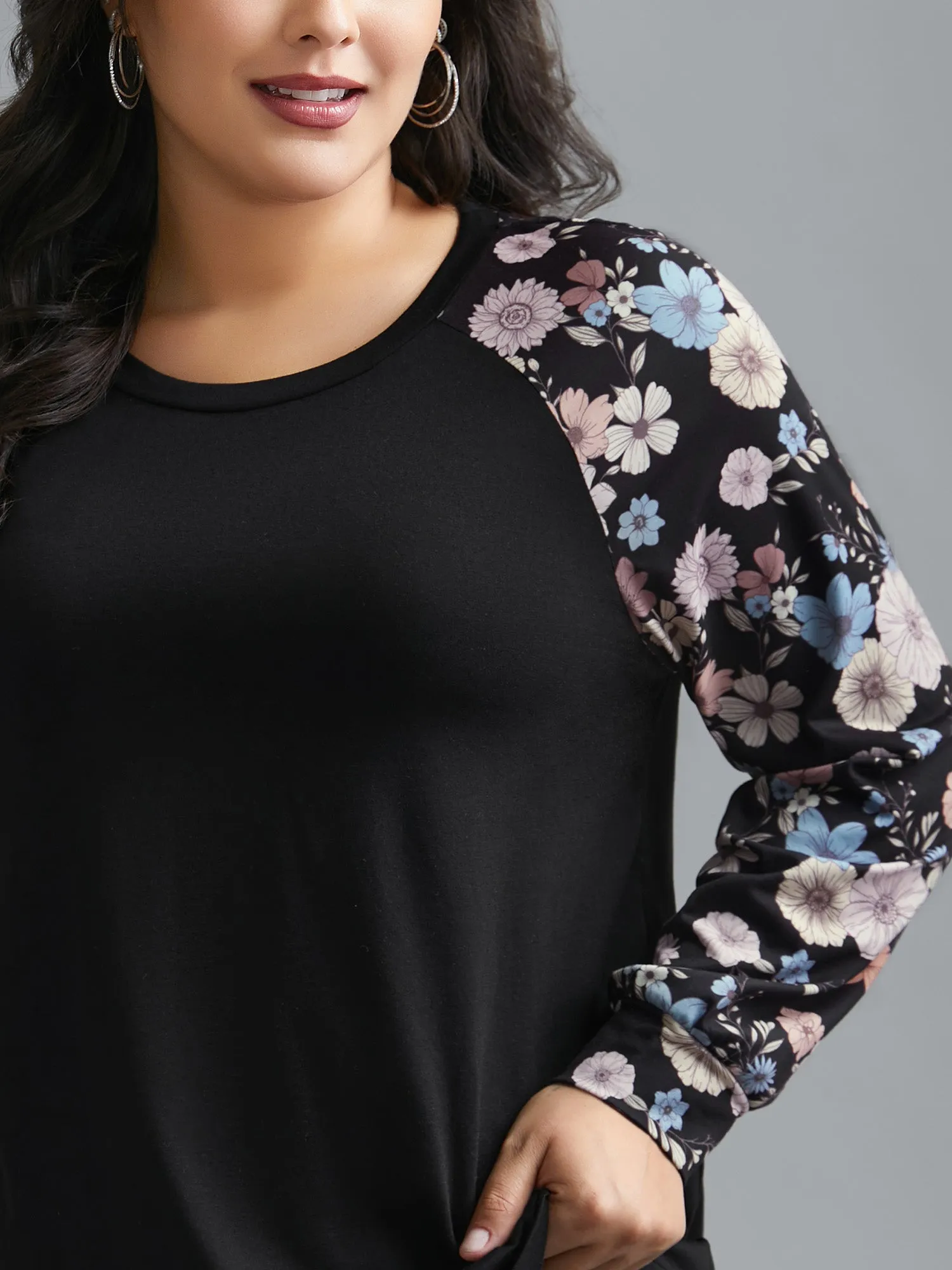Floral Raglan Sleeve Contrast Fabric T-Shirt sold by Bloomchic product image thumbnail 5