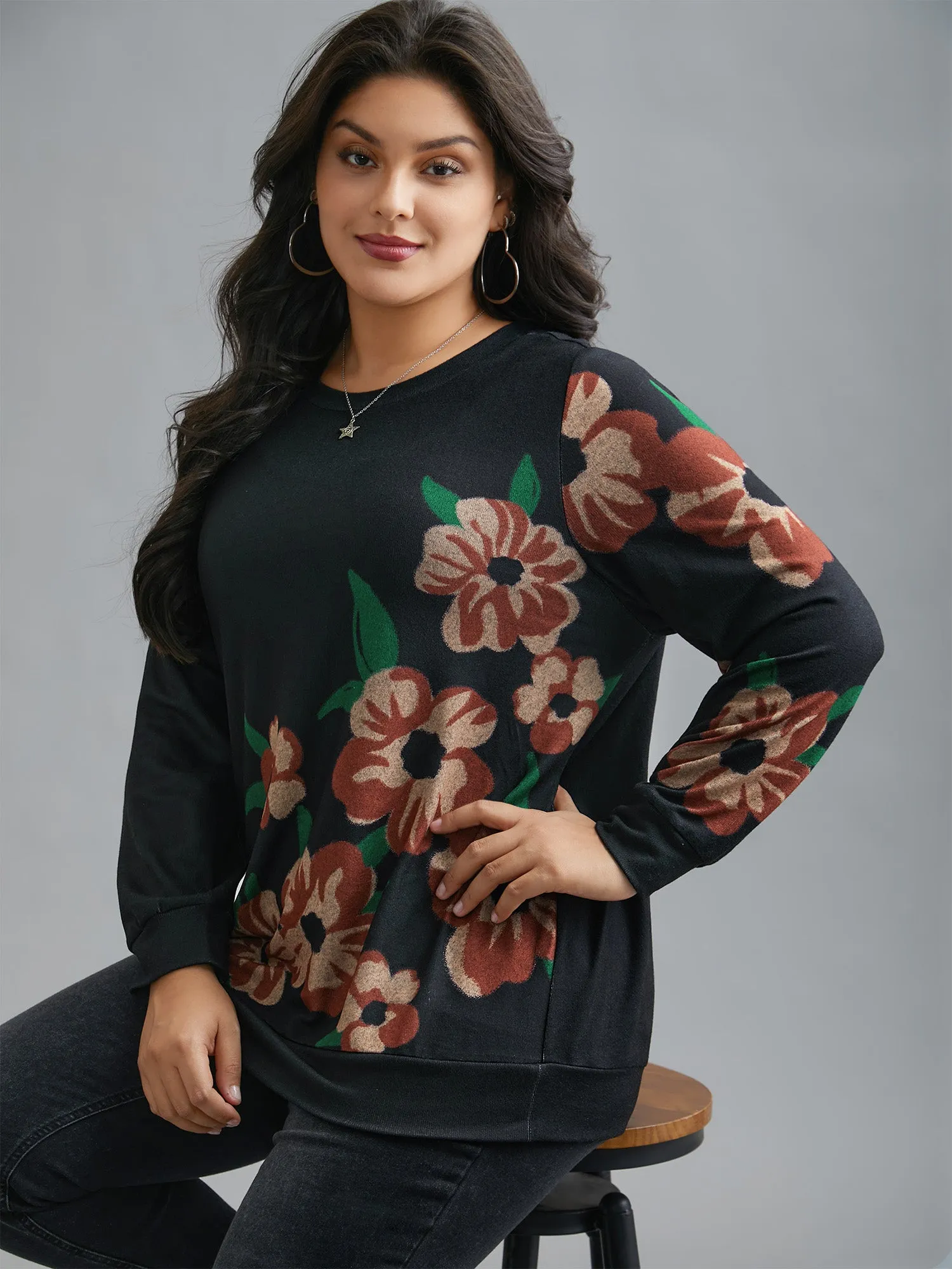 Round Neck Floral Print Fitted Sweatshirt sold by Bloomchic