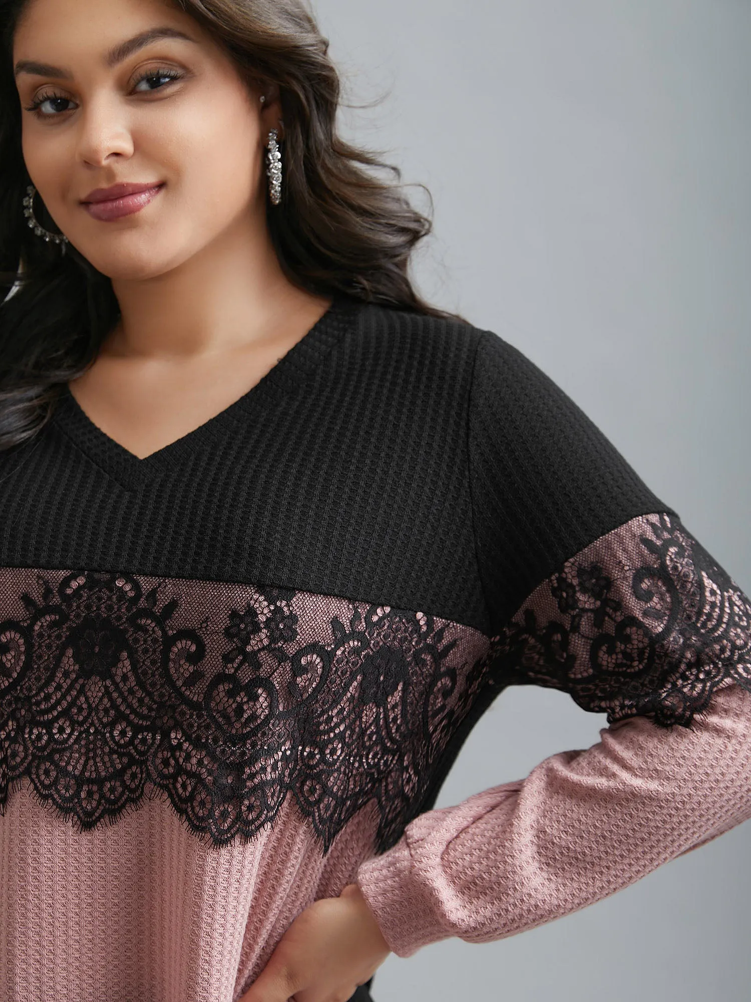 Crochet Lace Mesh Contrast Patchwork Top sold by Bloomchic product image thumbnail 5