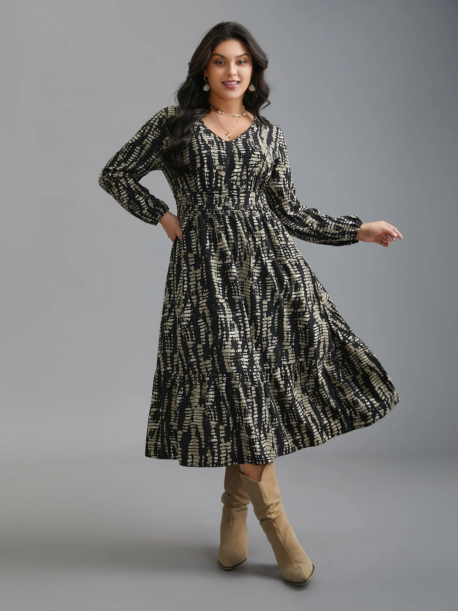 V-Neck Color Contrast Ruched Dress sold by Bloomchic