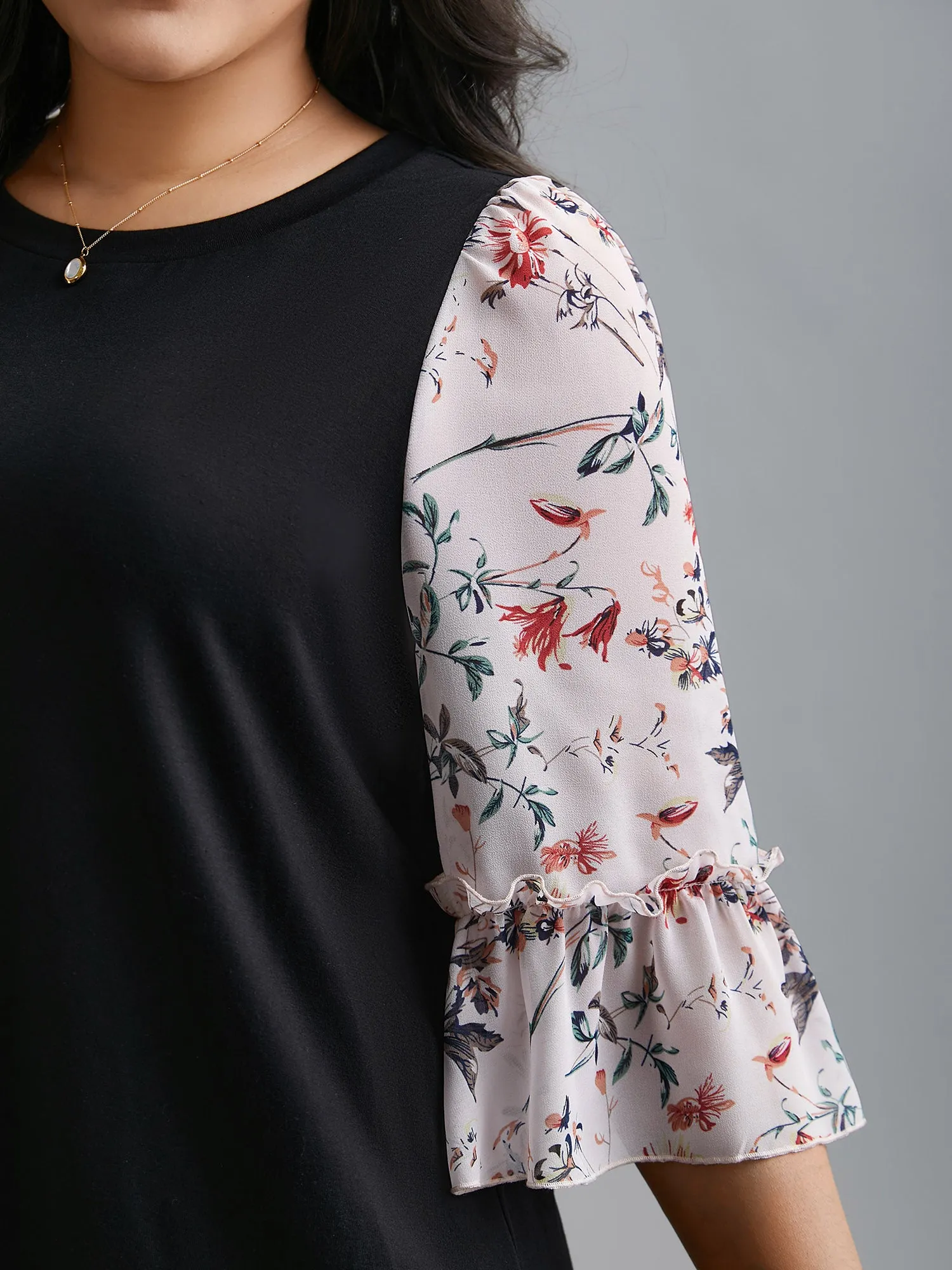Floral Print Patchwork Ruffle Sleeve T-Shirt sold by Bloomchic product image thumbnail 4