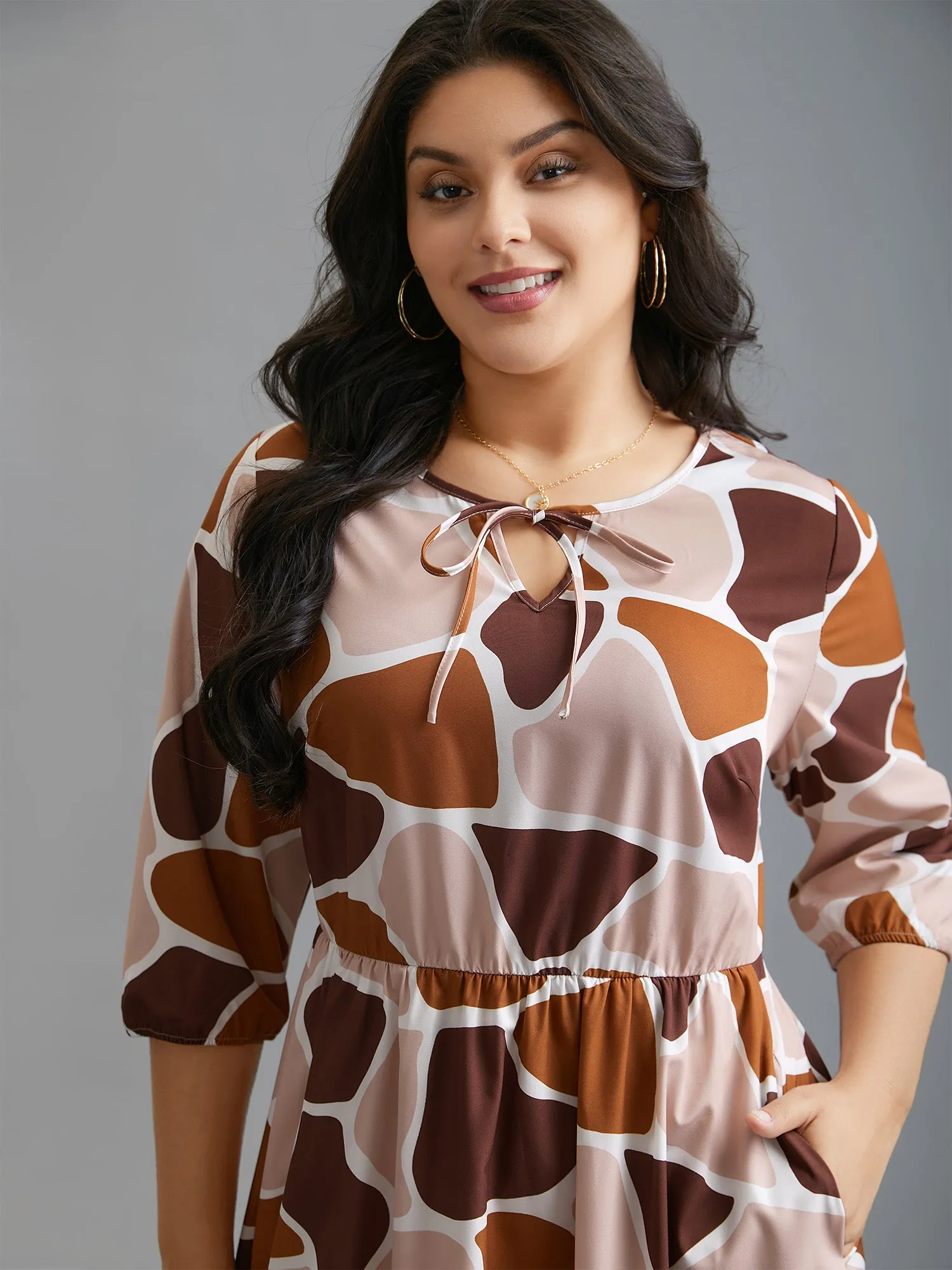 Neck-Tie Color Block Waist Cinched Dress sold by Bloomchic product image thumbnail 4