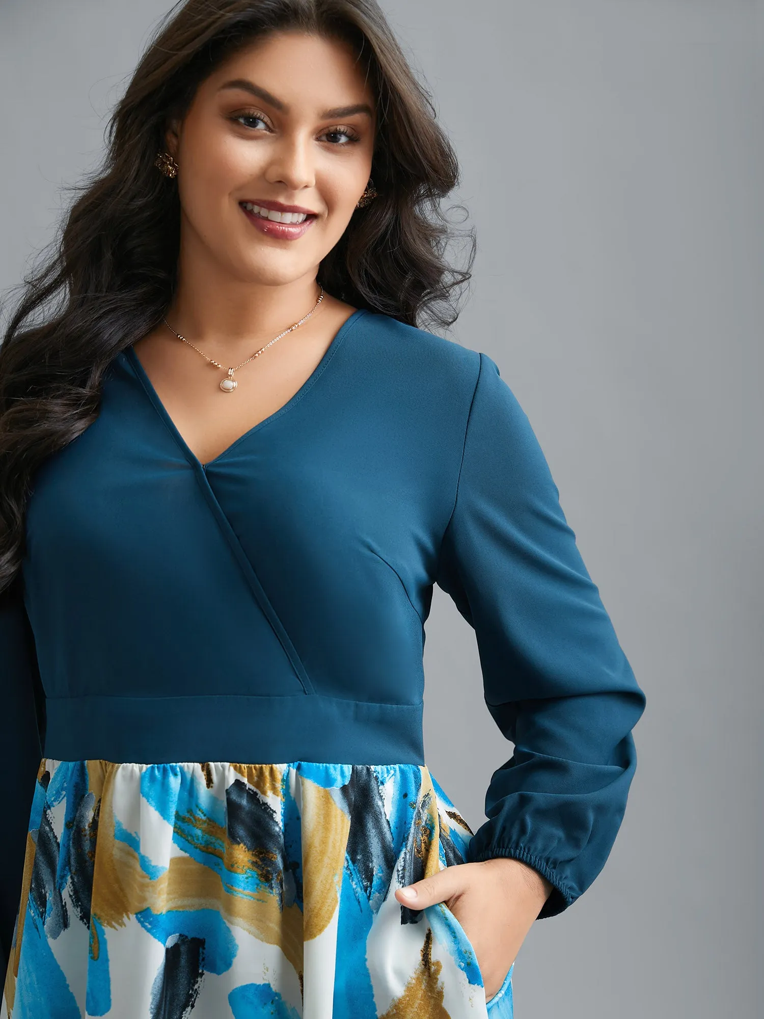 Brush Stroke Print Contrast Spliced Dress sold by Bloomchic product image thumbnail 2