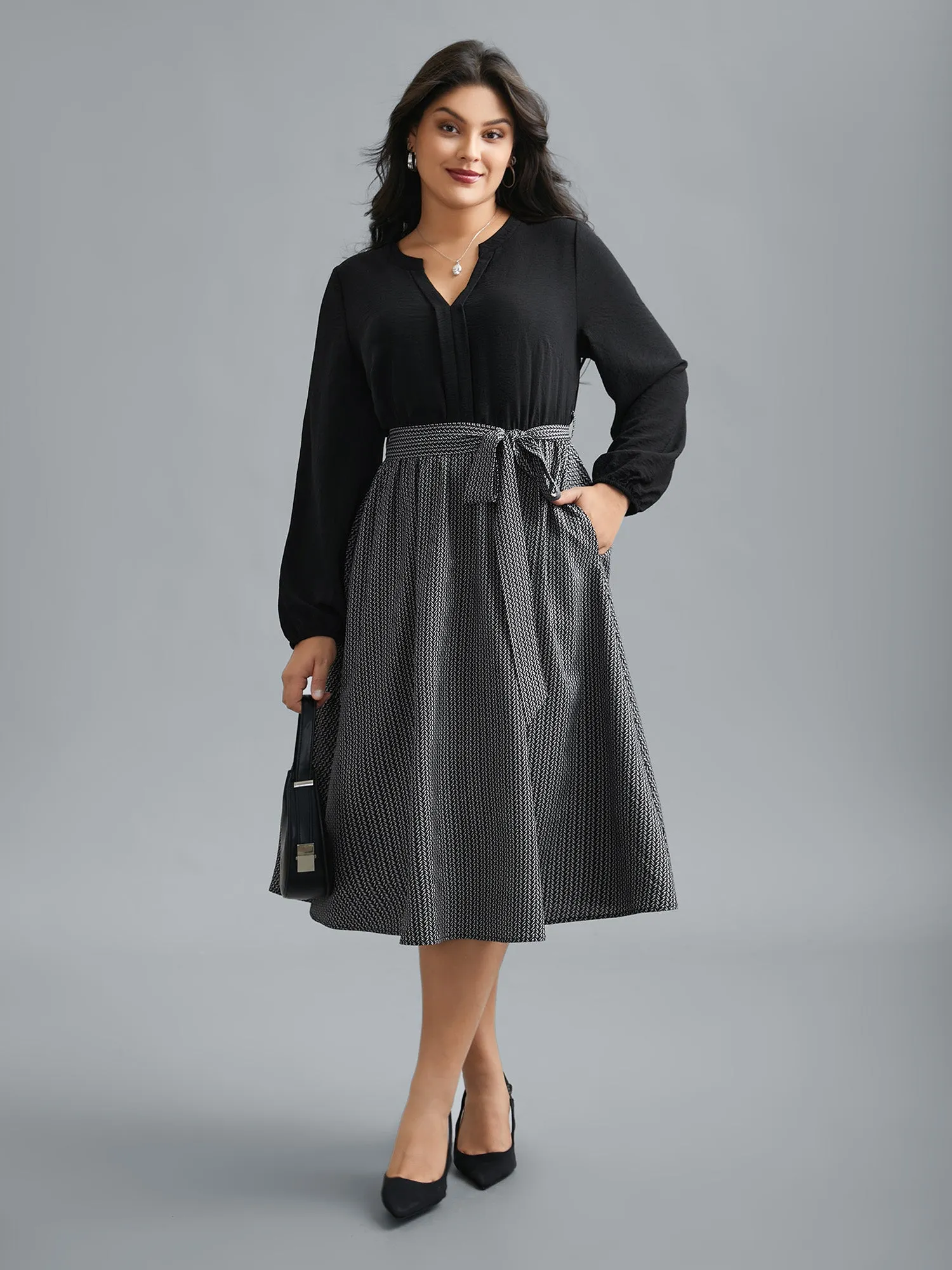 Notched Collar Color Block Waist Tie Dress sold by Bloomchic product image thumbnail 3