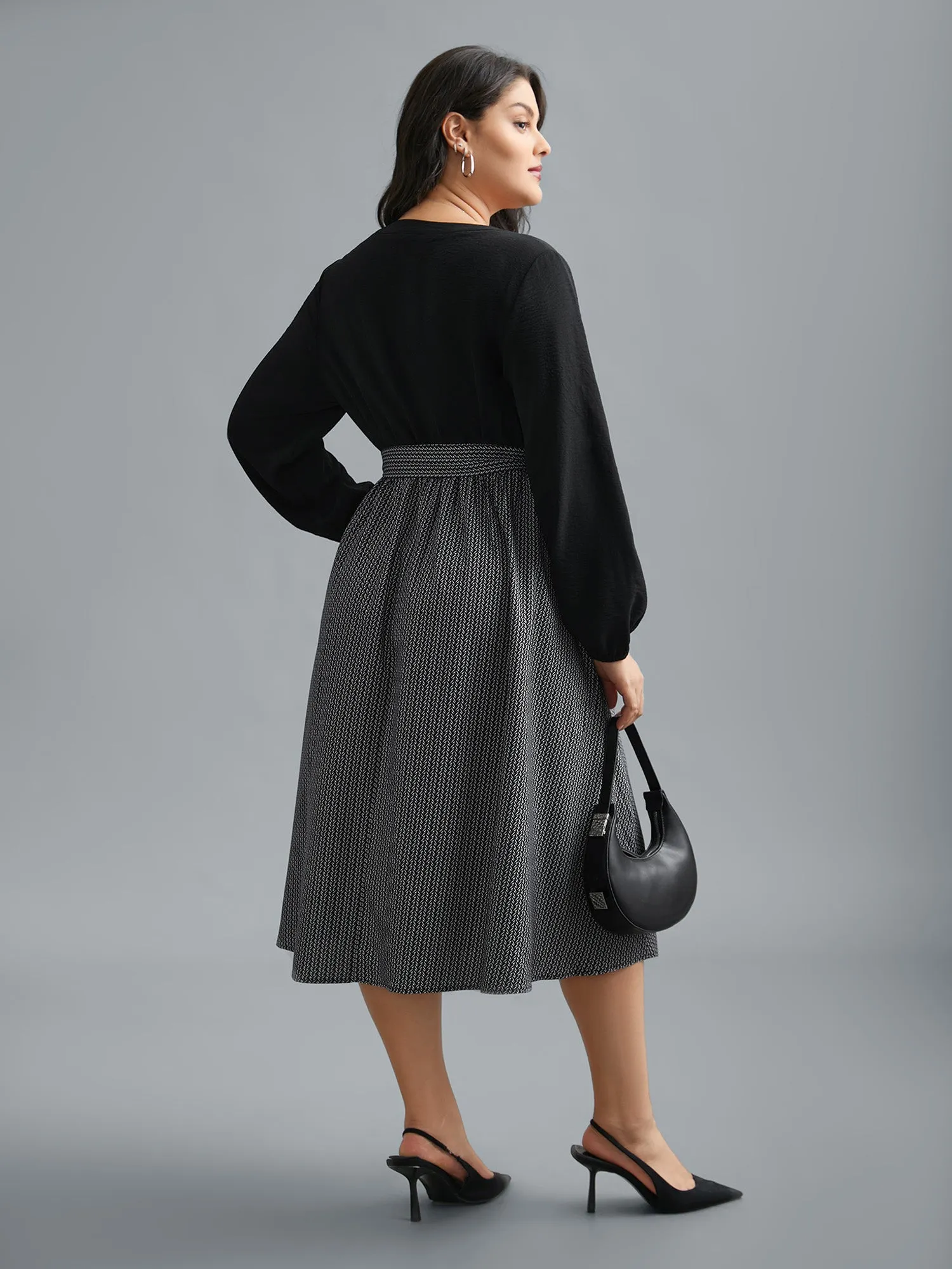 Notched Collar Color Block Waist Tie Dress sold by Bloomchic product image thumbnail 4