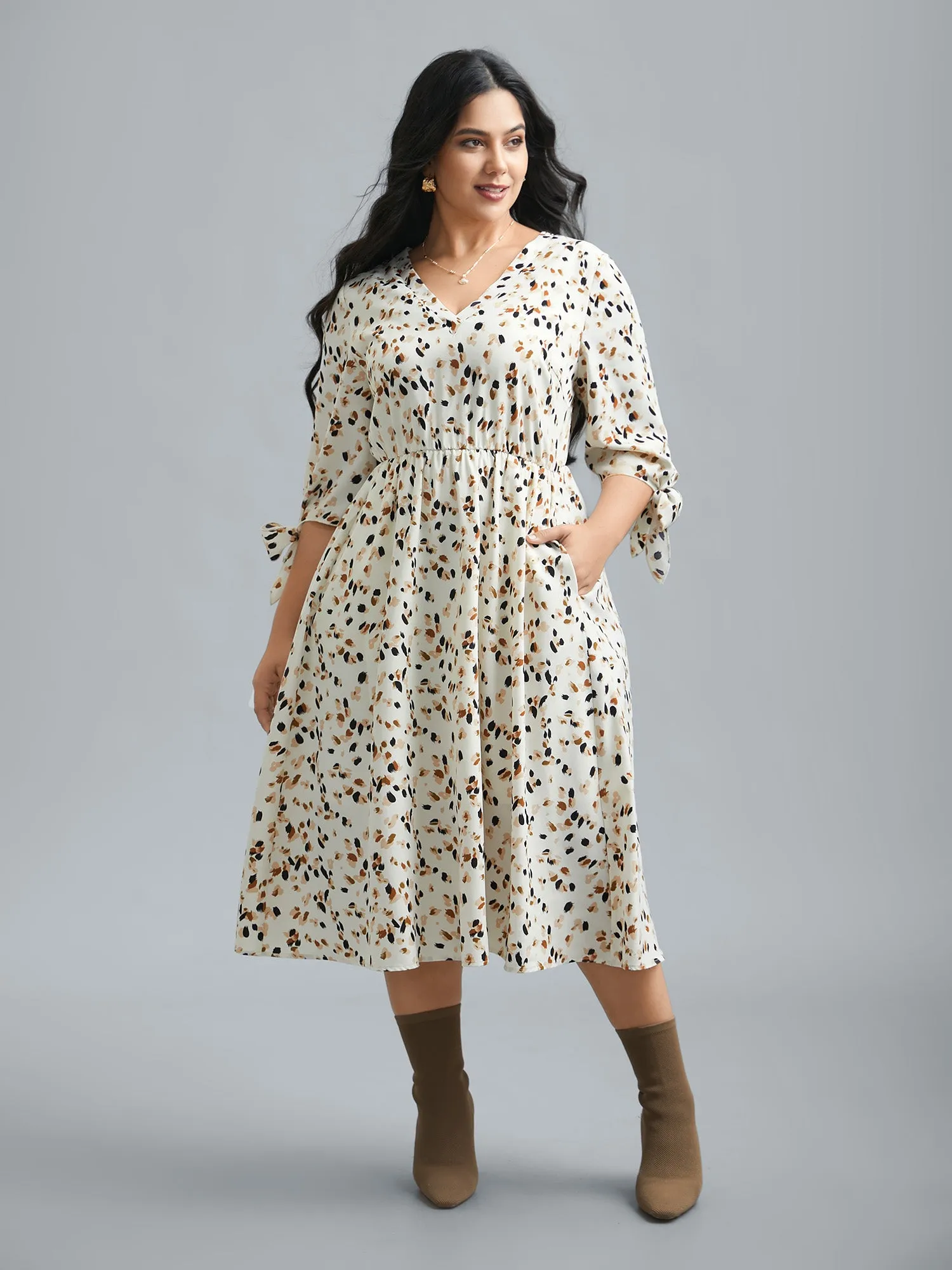Printed Stretchy Waist-Cinched Midi Dress sold by Bloomchic product image thumbnail 4