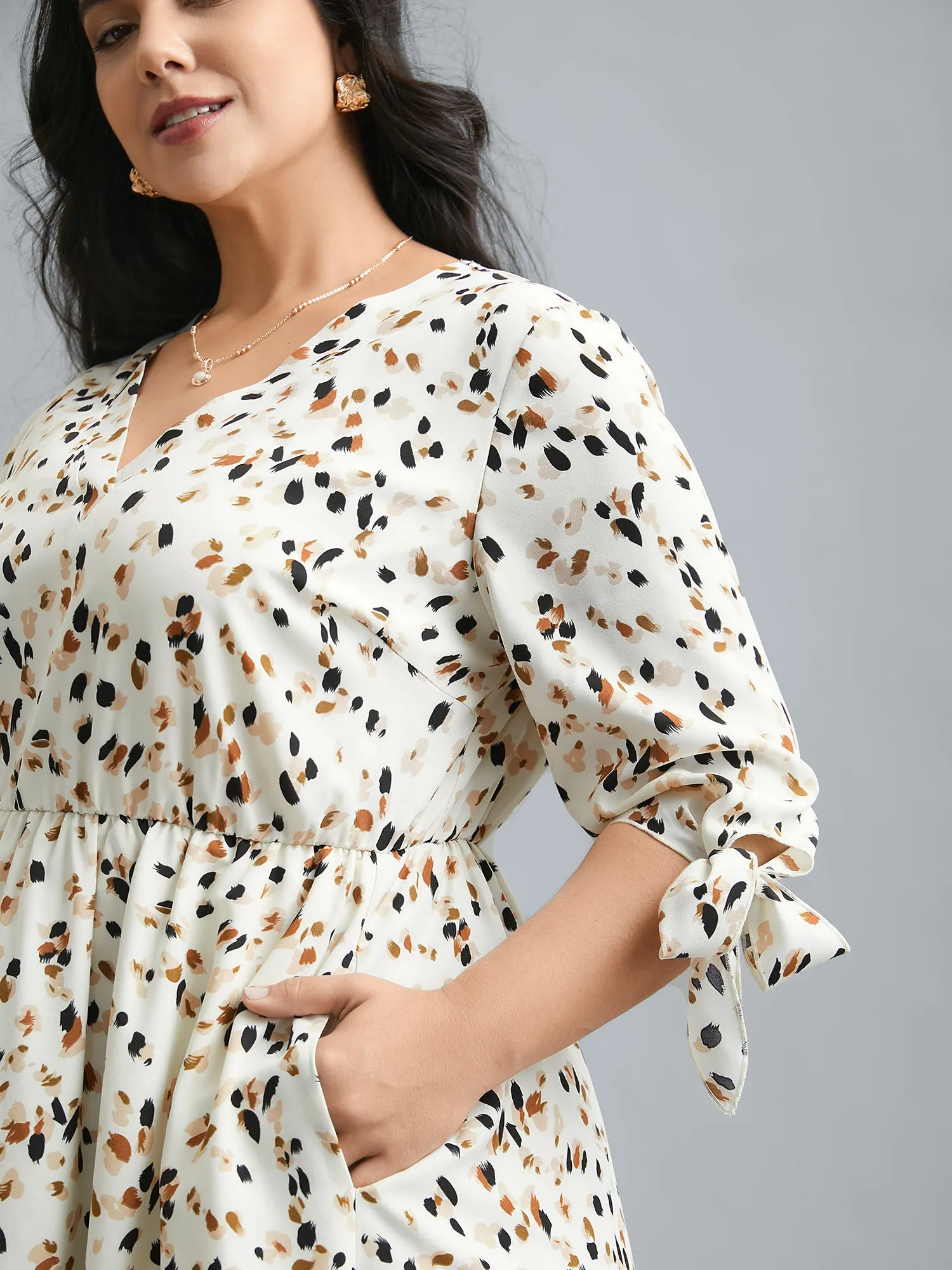 Printed Stretchy Waist-Cinched Midi Dress sold by Bloomchic product image thumbnail 3