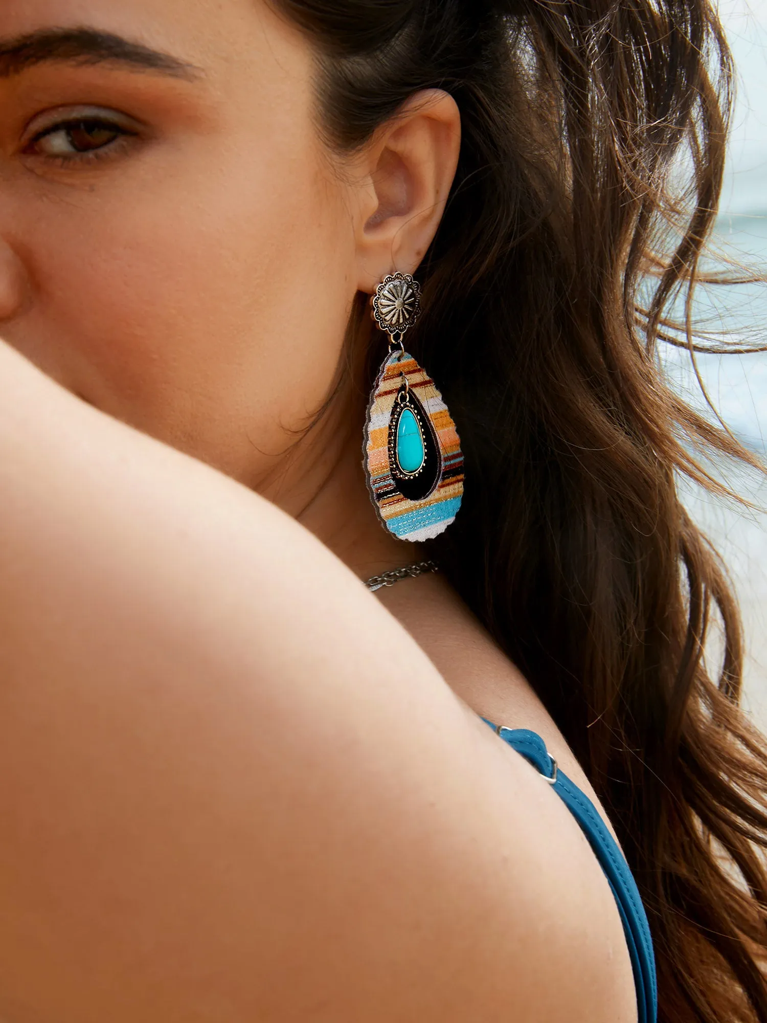 Seashore Pattern Stone Drop Earrings sold by Bloomchic product image thumbnail 3