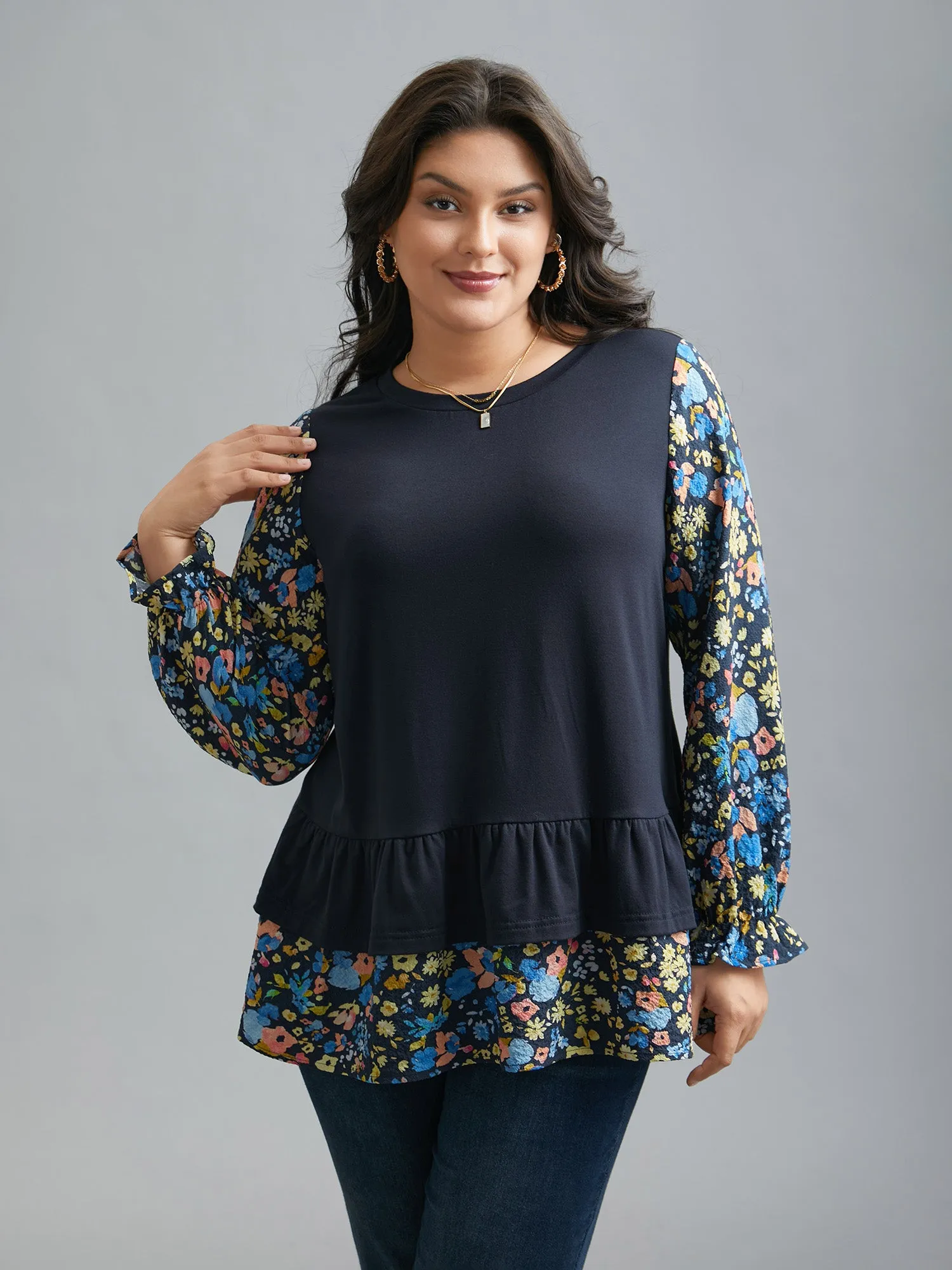 Floral Spliced Tiered Hem T-Shirt sold by Bloomchic product image thumbnail 2