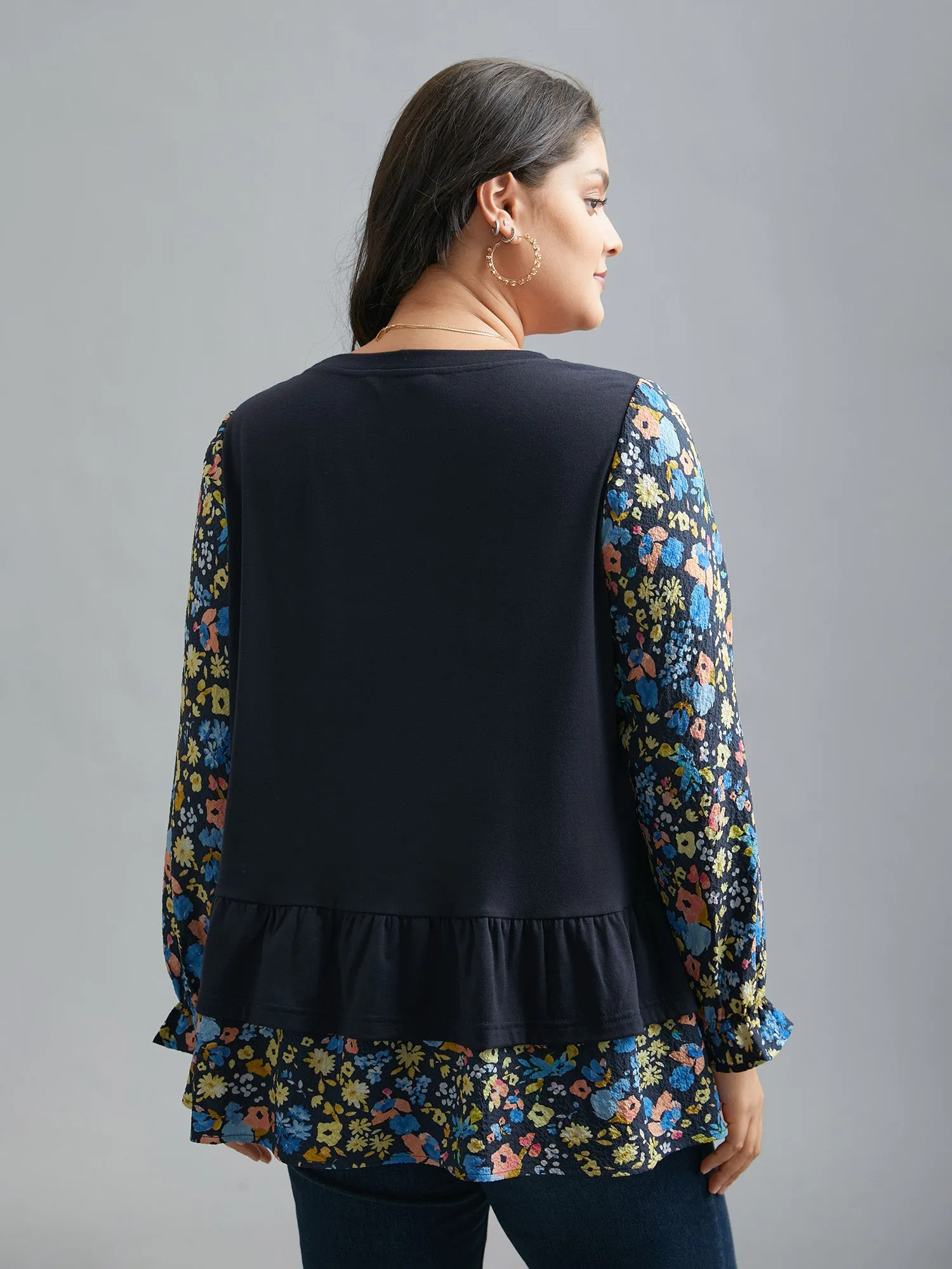 Floral Spliced Tiered Hem T-Shirt sold by Bloomchic product image thumbnail 5