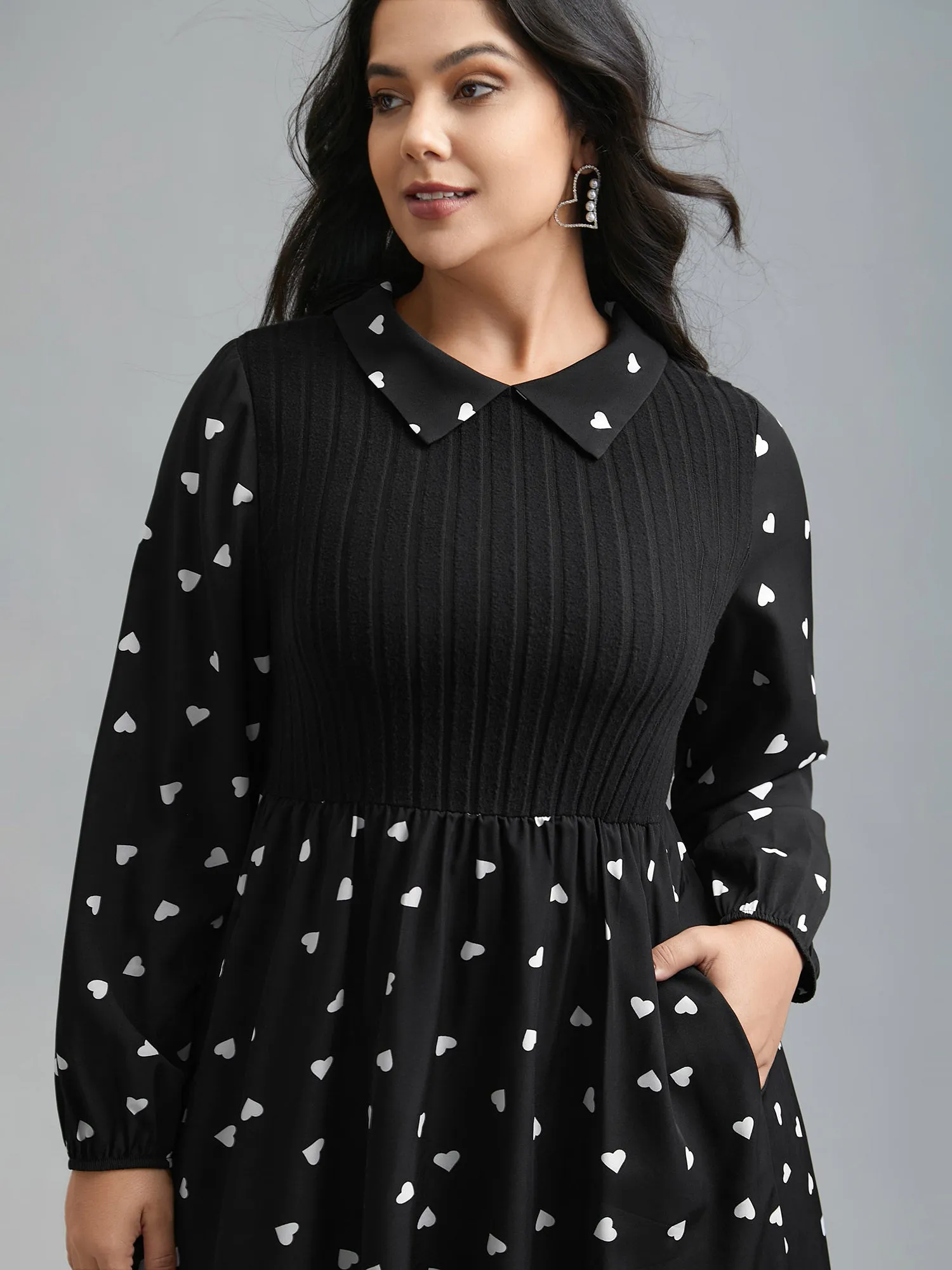 Peter Pan Collar Heart Print Patchwork Dress sold by Bloomchic product image thumbnail 2