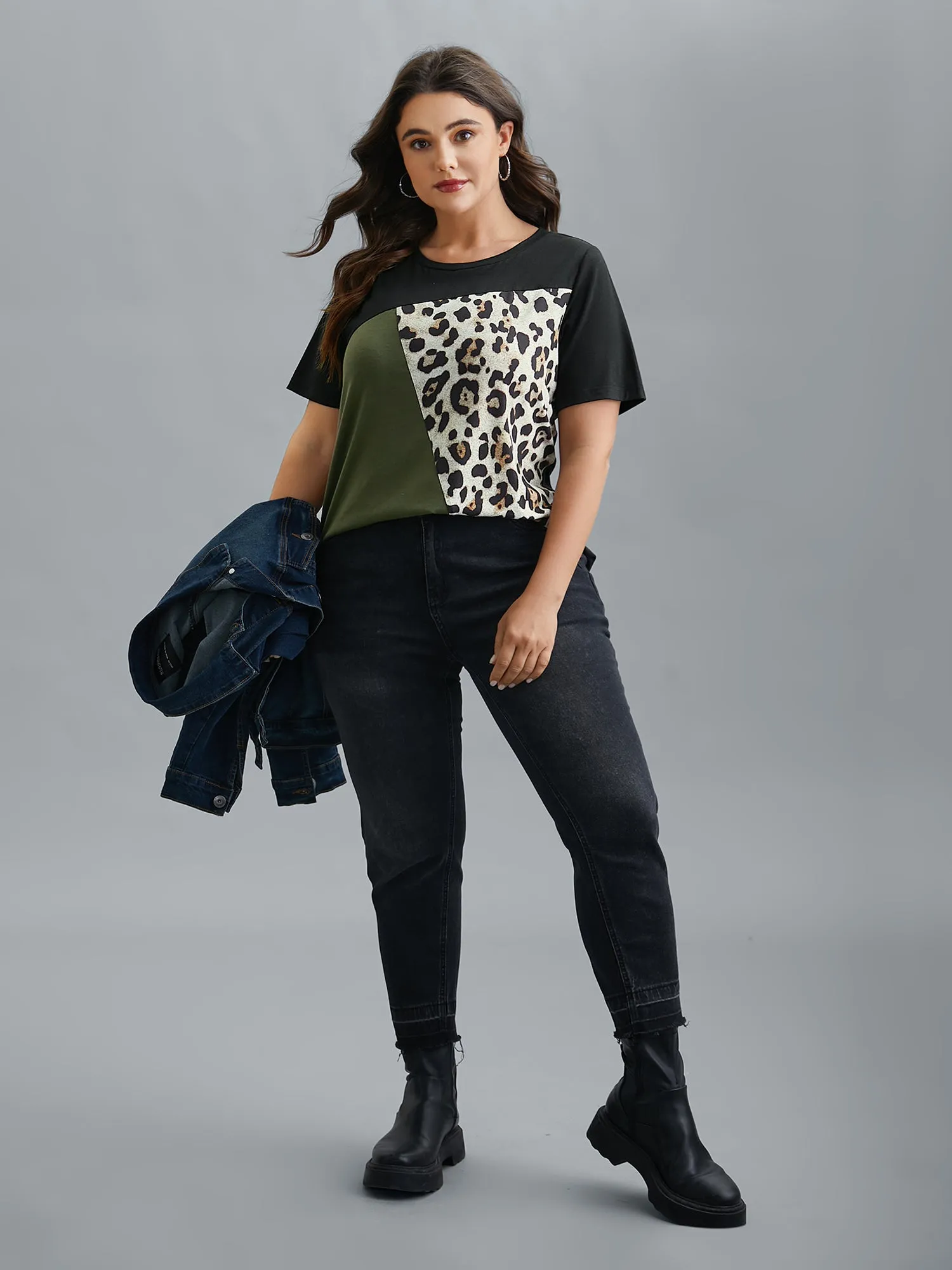 Leopard Print Contrast Patchwork Fitted T-Shirt sold by Bloomchic product image thumbnail 4