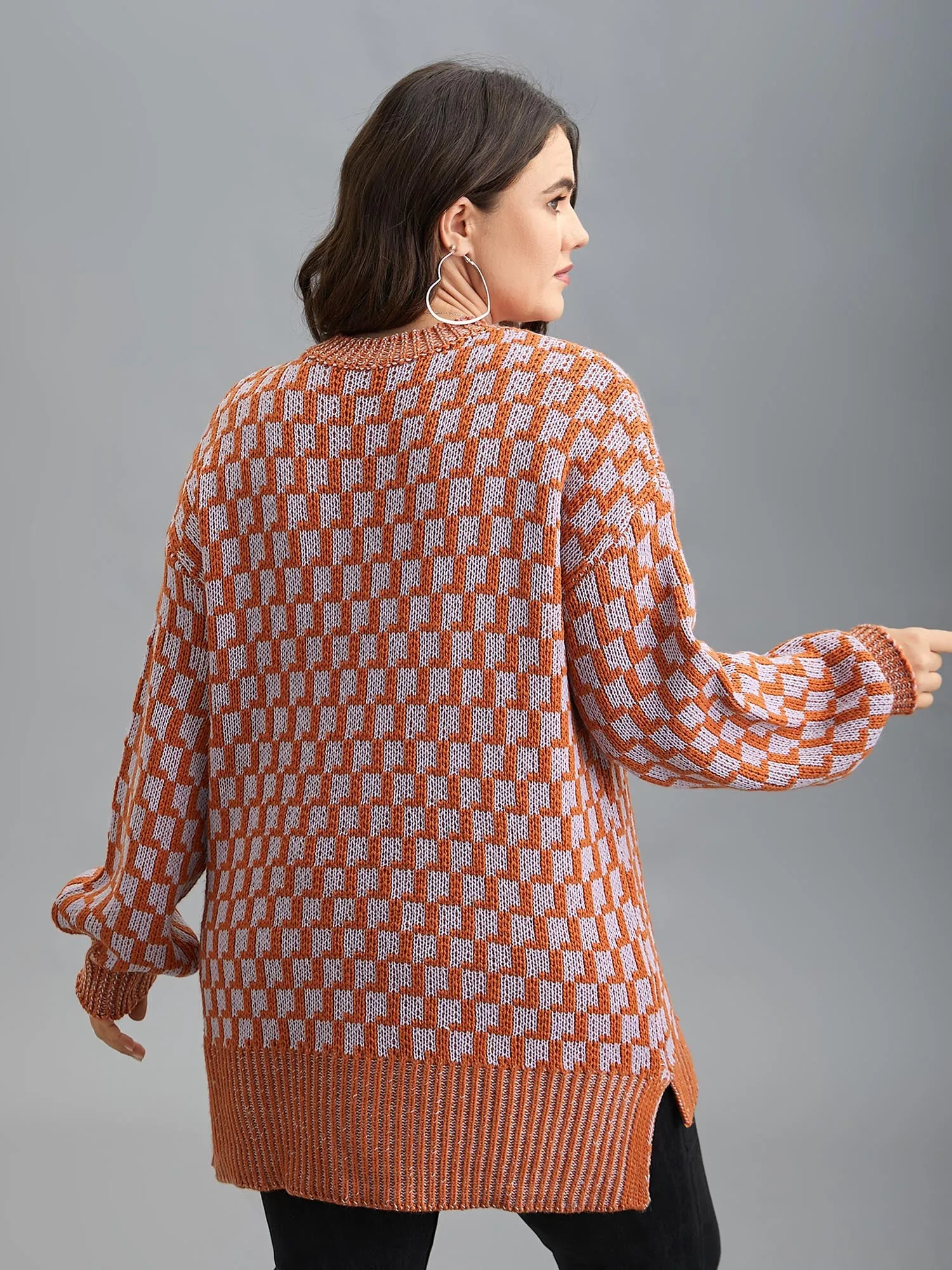 Textured Color Contrast Side-Slit Pullover sold by Bloomchic product image thumbnail 2