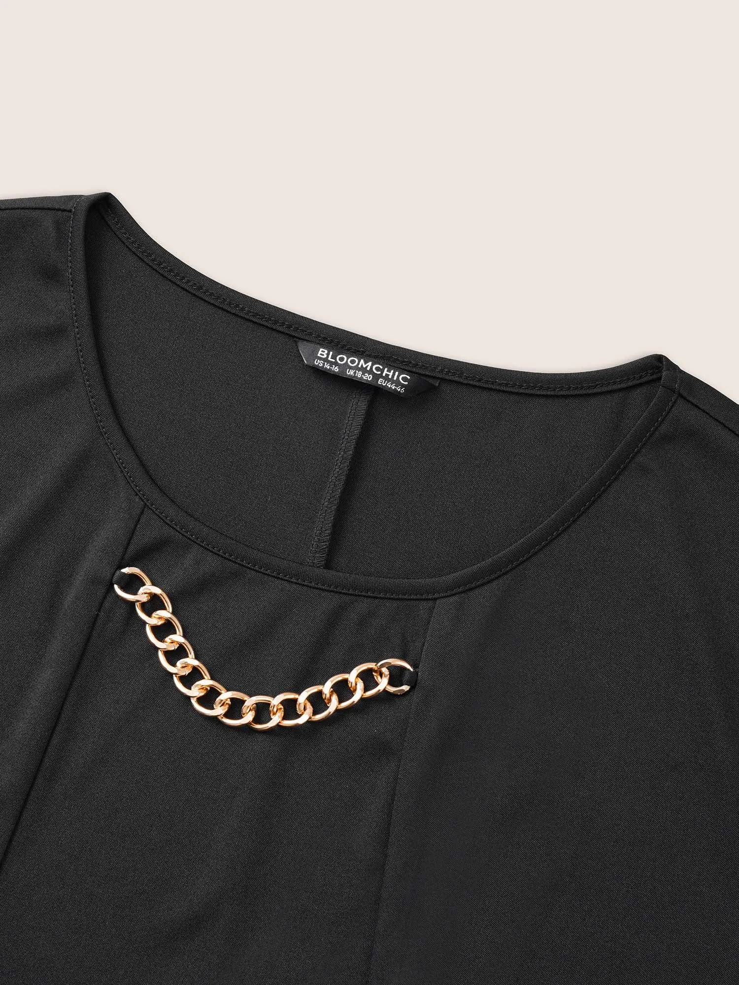 Solid Metal Chain Detail Pocket Plicated Dress sold by Bloomchic product image thumbnail 5