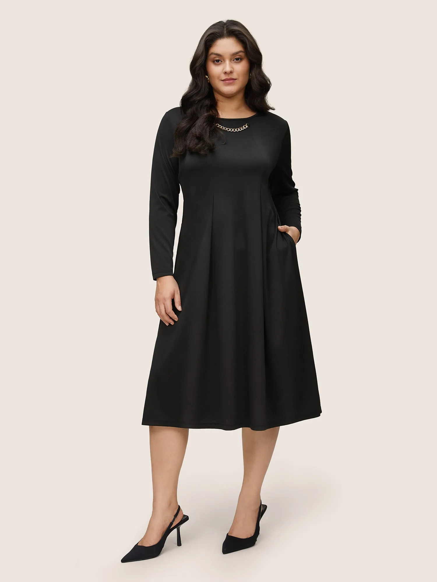 Solid Metal Chain Detail Pocket Plicated Dress sold by Bloomchic product image thumbnail 2