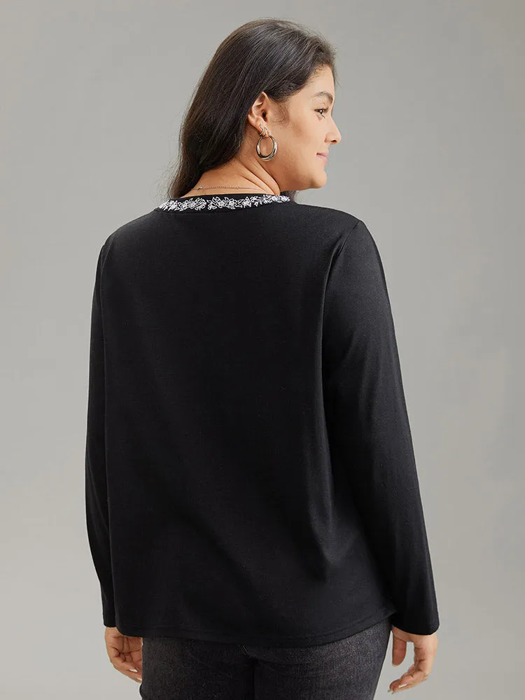 Floral Embroidered Notched Pleated T-shirt sold by Bloomchic product image thumbnail 2