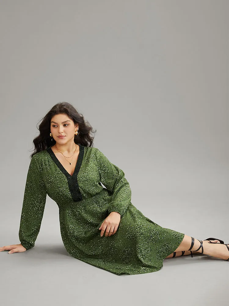 Allover Print Shirred Pocket Contrast Trim Dress sold by Bloomchic product image thumbnail 4