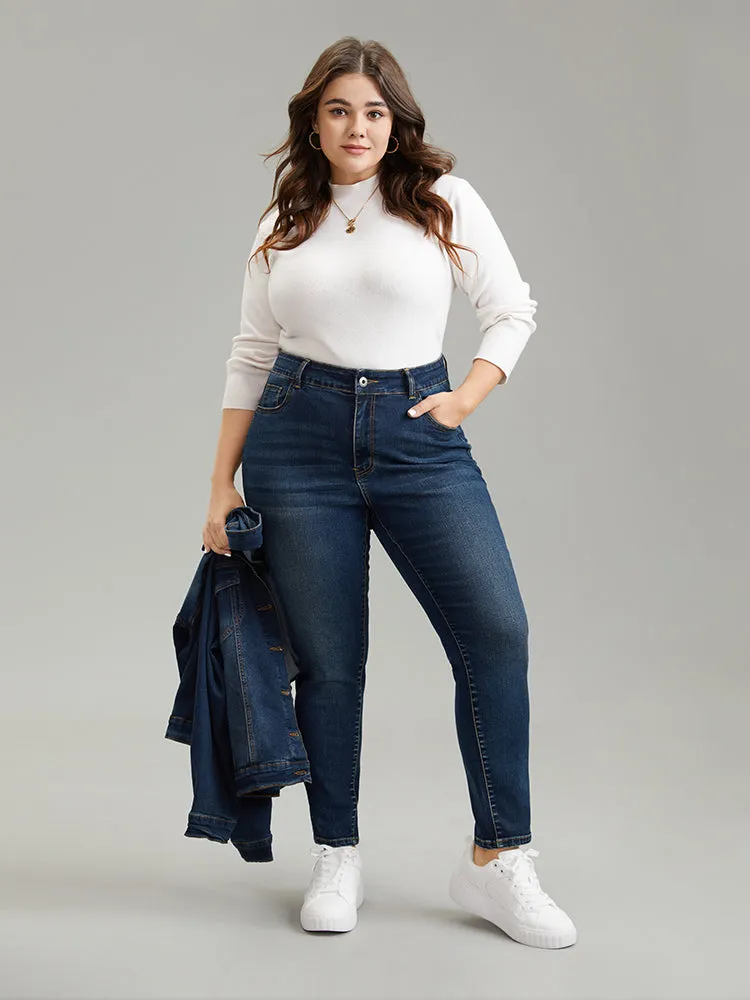 Dark Wash Button Up Zipper Fly High Jeans sold by Bloomchic product image thumbnail 2