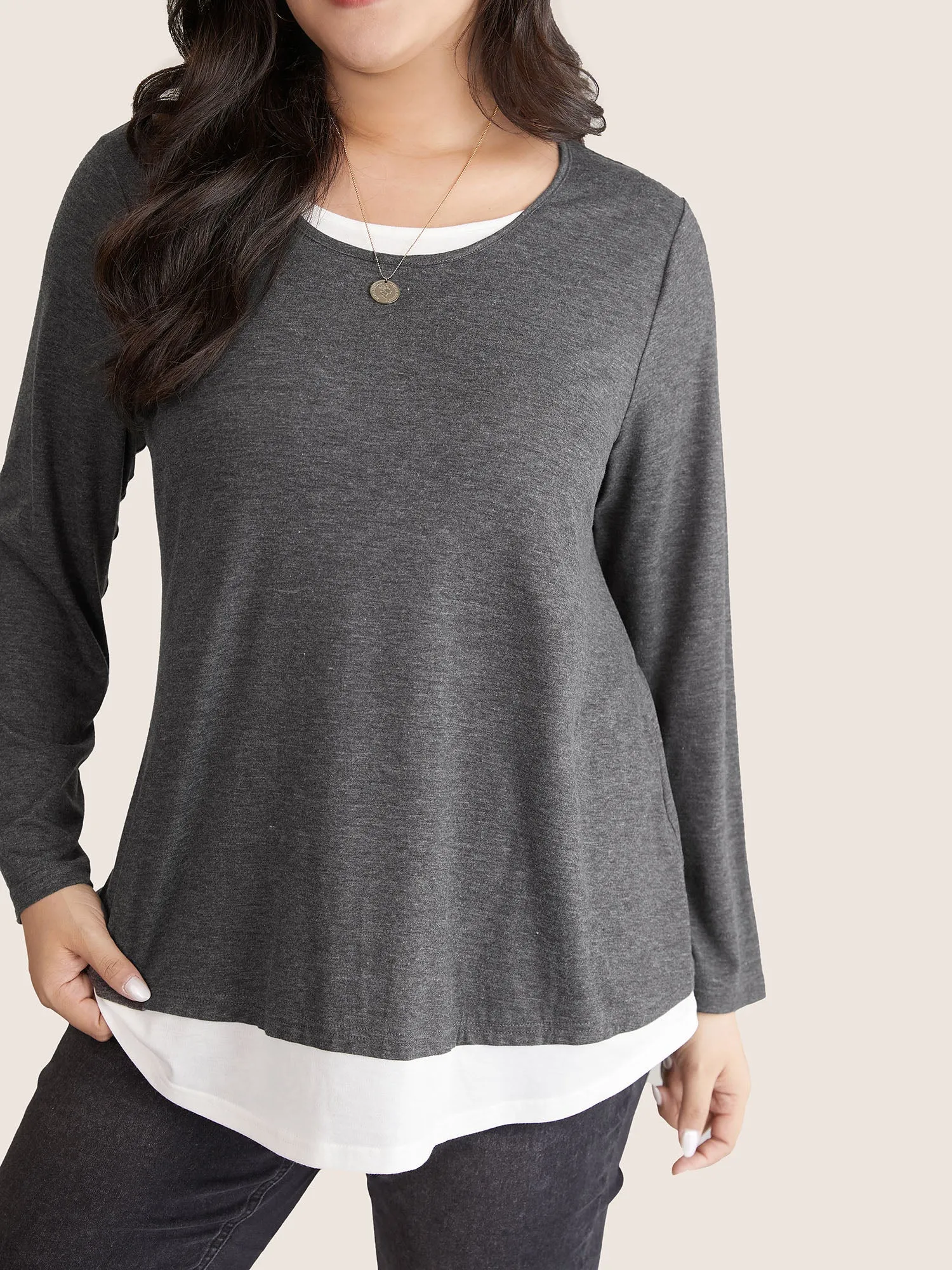 2-In-1 Contrast Crew Neck Curved Hem T-shirt sold by Bloomchic product image thumbnail 5