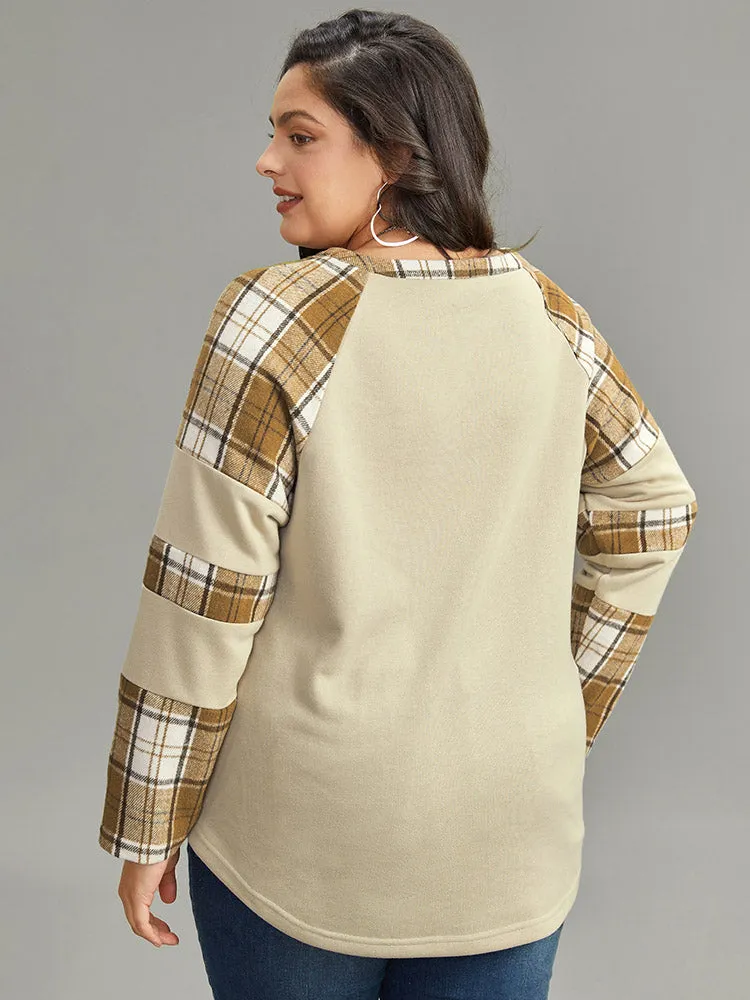Plaid Patchwork Raglan Sleeve Sweatshirt sold by Bloomchic product image thumbnail 4