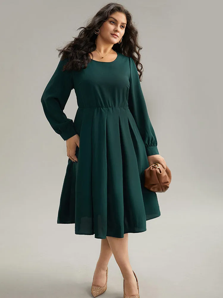 Static-Free Plain Pleated Pocket Dress sold by Bloomchic