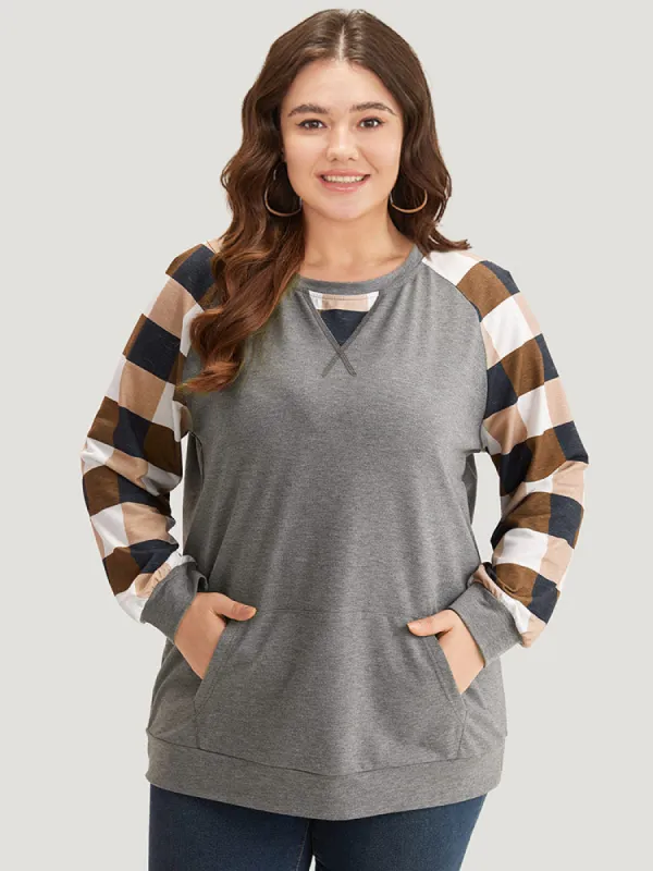 Colorblock Contrast Pocket Stitch Sweatshirt sold by Bloomchic