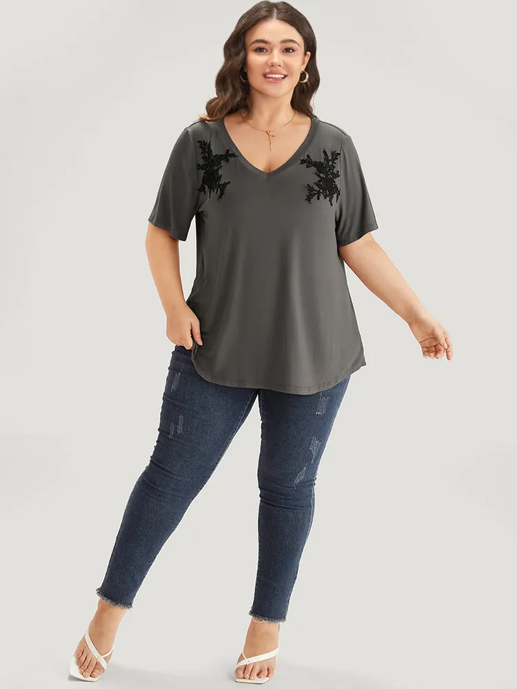 Supersoft Essentials Floral V Neck Short Sleeve T-shirt sold by Bloomchic product image thumbnail 4