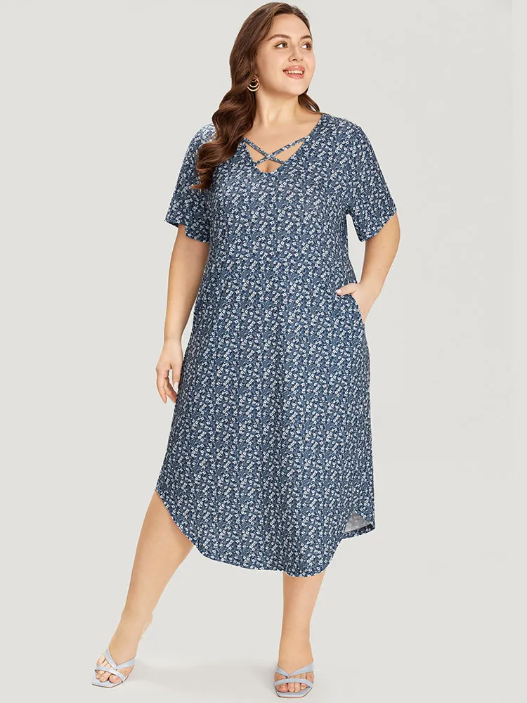 Ditsy Floral Pocket Curved Hem Knotted Dress sold by Bloomchic product image thumbnail 2