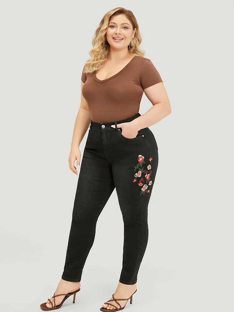 Very Stretchy High Rise Black Wash Floral Embroidered Jeans sold by Bloomchic product image thumbnail 5