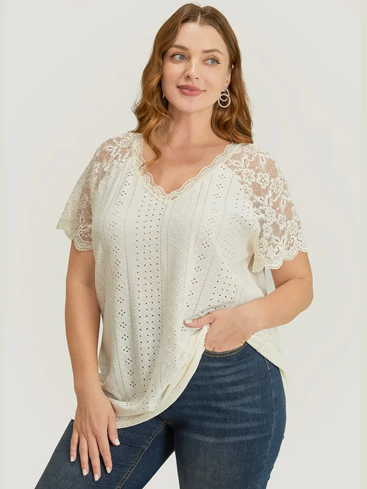 Plain Lace Raglan Sleeve Broderie Anglaise Scalloped Trim T-shirt sold by Bloomchic product image thumbnail 2