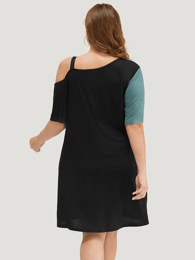 Colorblock Contrast Pocket One Shoulder Short Dress sold by Bloomchic product image thumbnail 5