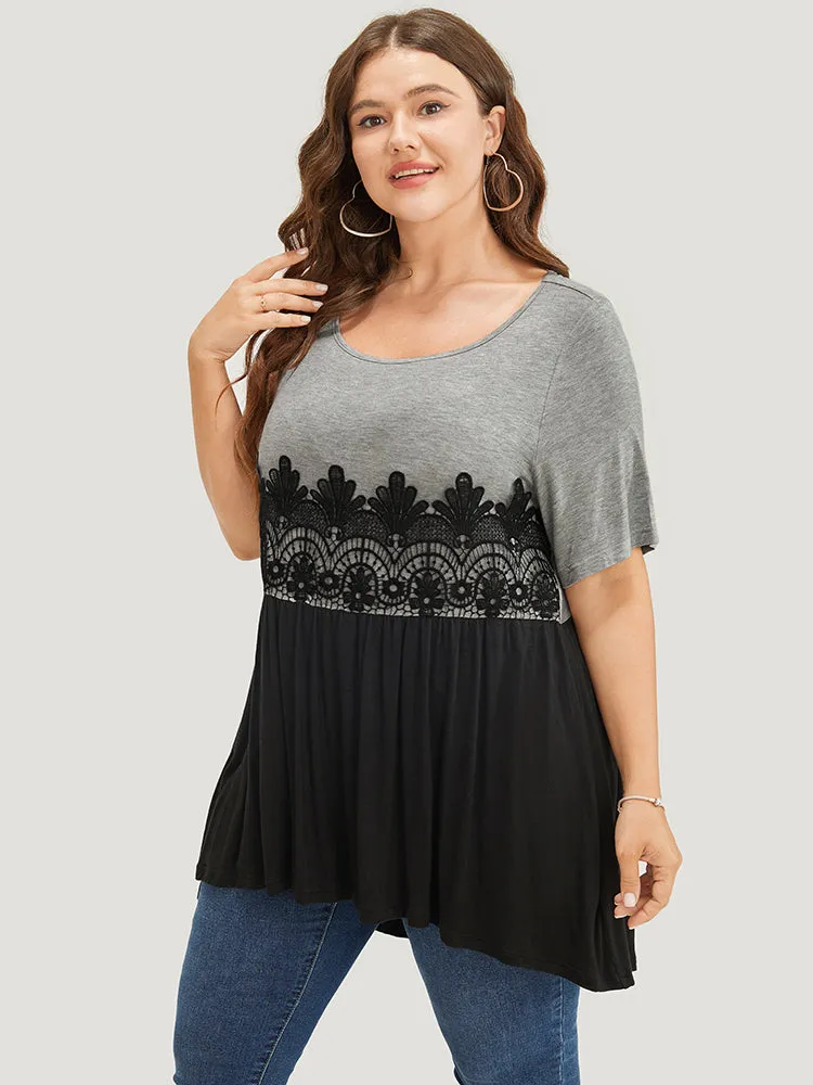 Floral Guipure Lace Contrast Ruffle Asymmetrical Hem T-shirt sold by Bloomchic product image thumbnail 3