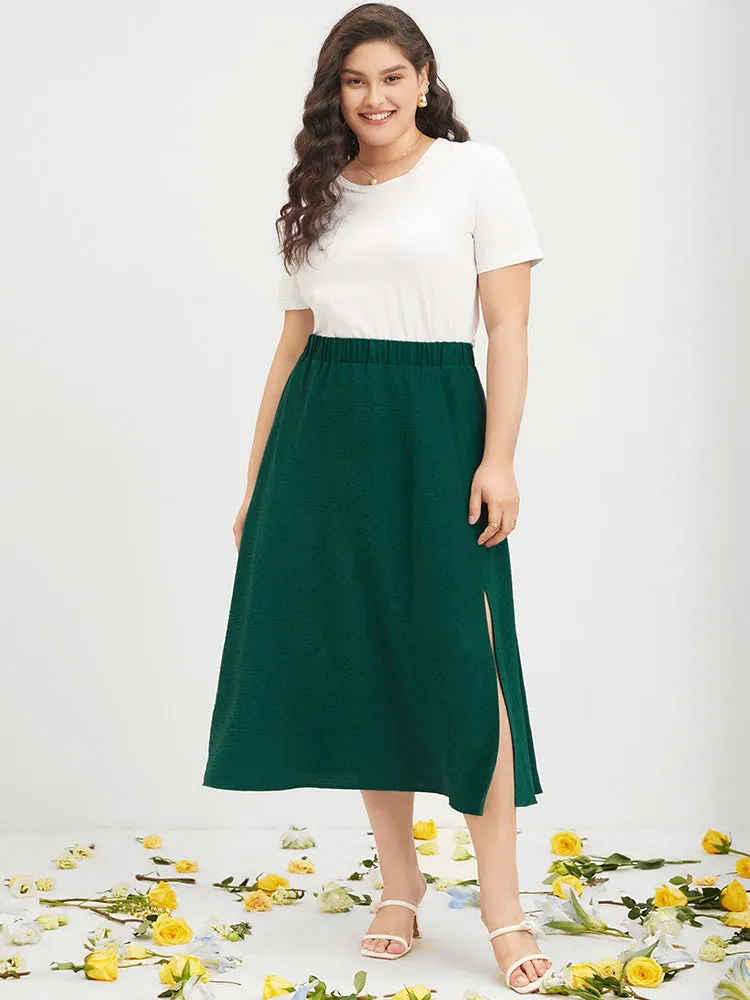 Plain Textured Elastic Waist Pocket Split Hem Skirt sold by Bloomchic product image thumbnail 2
