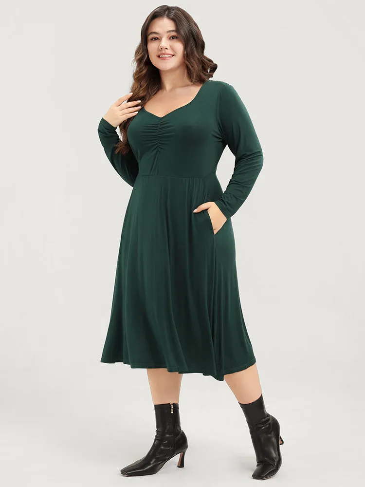Solid Pocket Gathered V Neck Midi Dress Without Belt sold by Bloomchic product image thumbnail 2