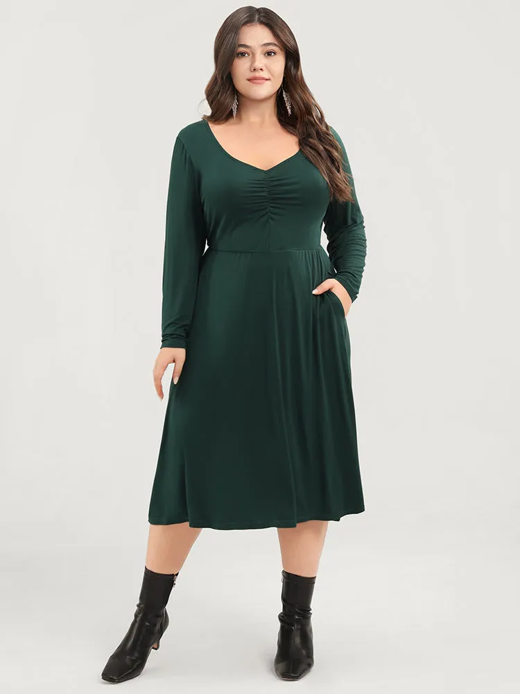 Solid Pocket Gathered V Neck Midi Dress Without Belt sold by Bloomchic product image thumbnail 3