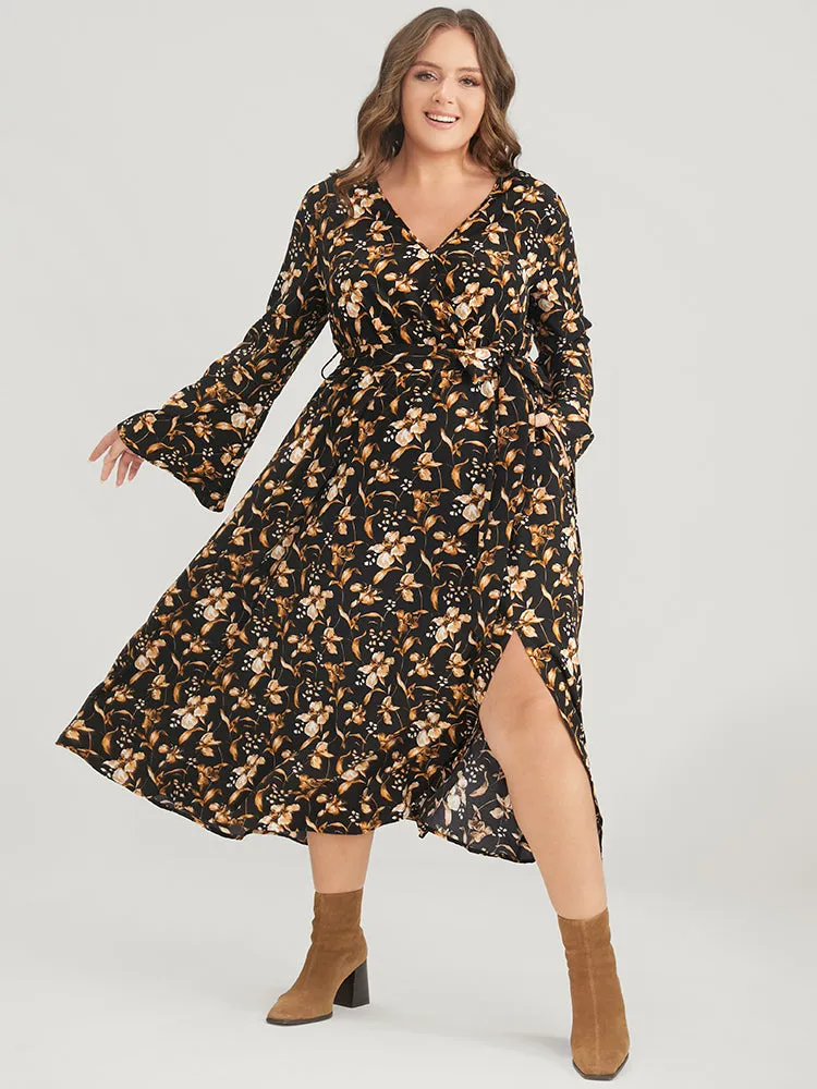 Floral Pocket Bell Sleeve Belted Split Flutter Dress sold by Bloomchic product image thumbnail 5