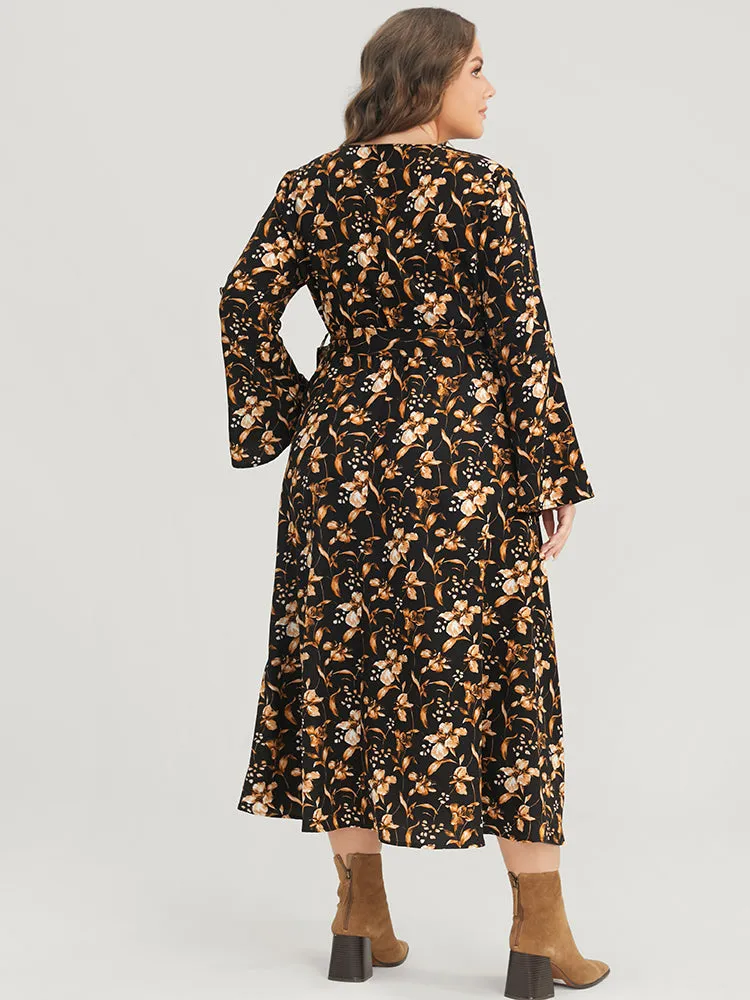 Floral Pocket Bell Sleeve Belted Split Flutter Dress sold by Bloomchic product image thumbnail 2