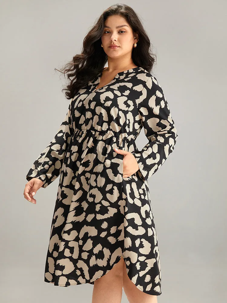 Geometric Pocket Elastic Waist Arc Hem Dress sold by Bloomchic product image thumbnail 4