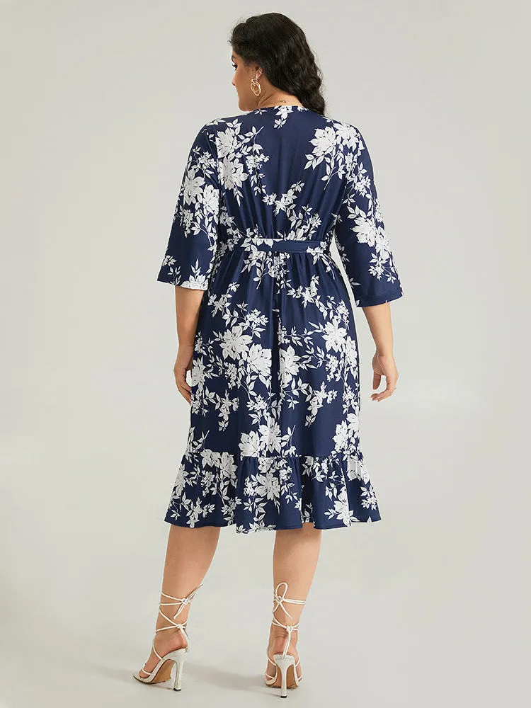 Silhouette Floral Print Ties Wrap Dress sold by Bloomchic product image thumbnail 4