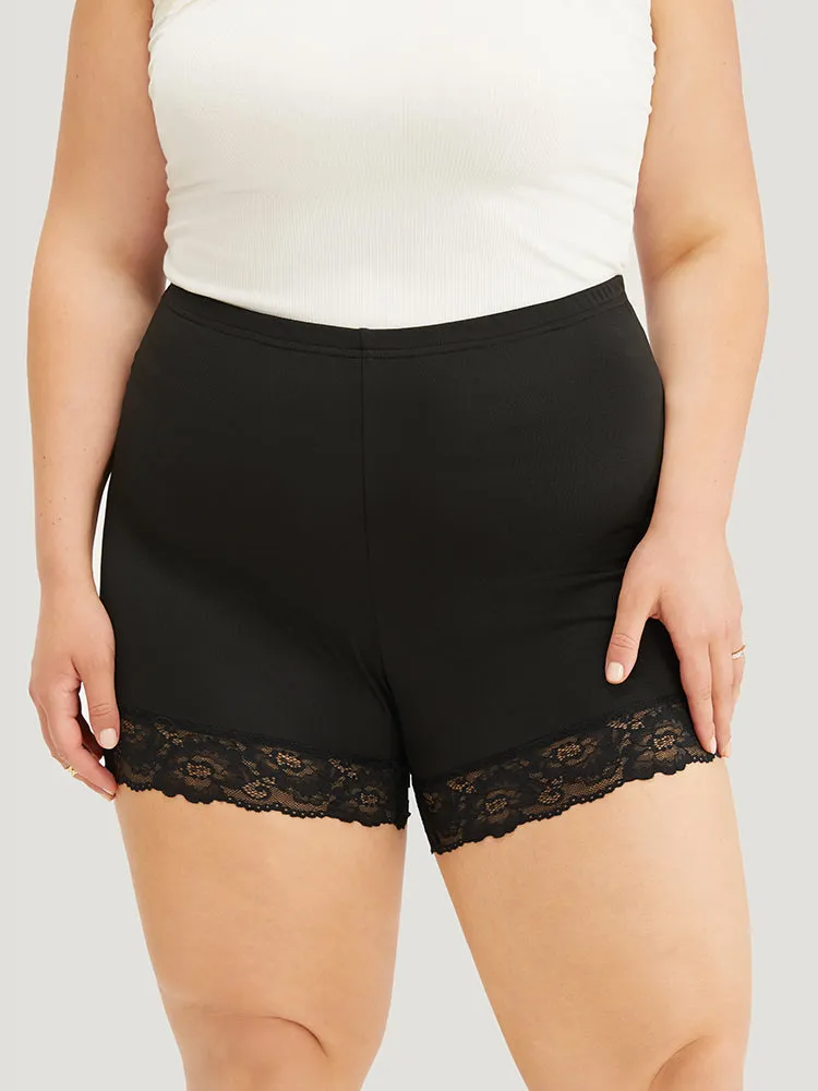 Plain Lace Trim Elastic Waist Shorts sold by Bloomchic