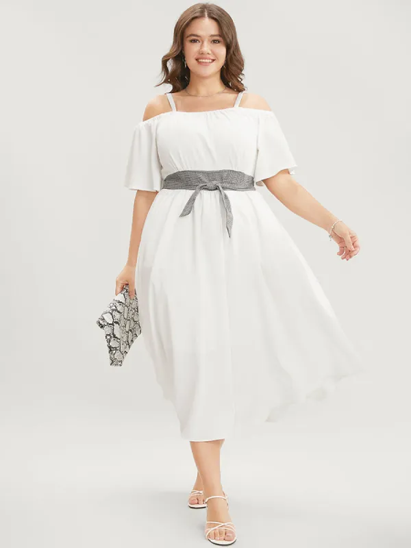 Plaid Patchwork Cold Shoulder Pocket Knotted Ruffles Arc Hem Dress sold by Bloomchic