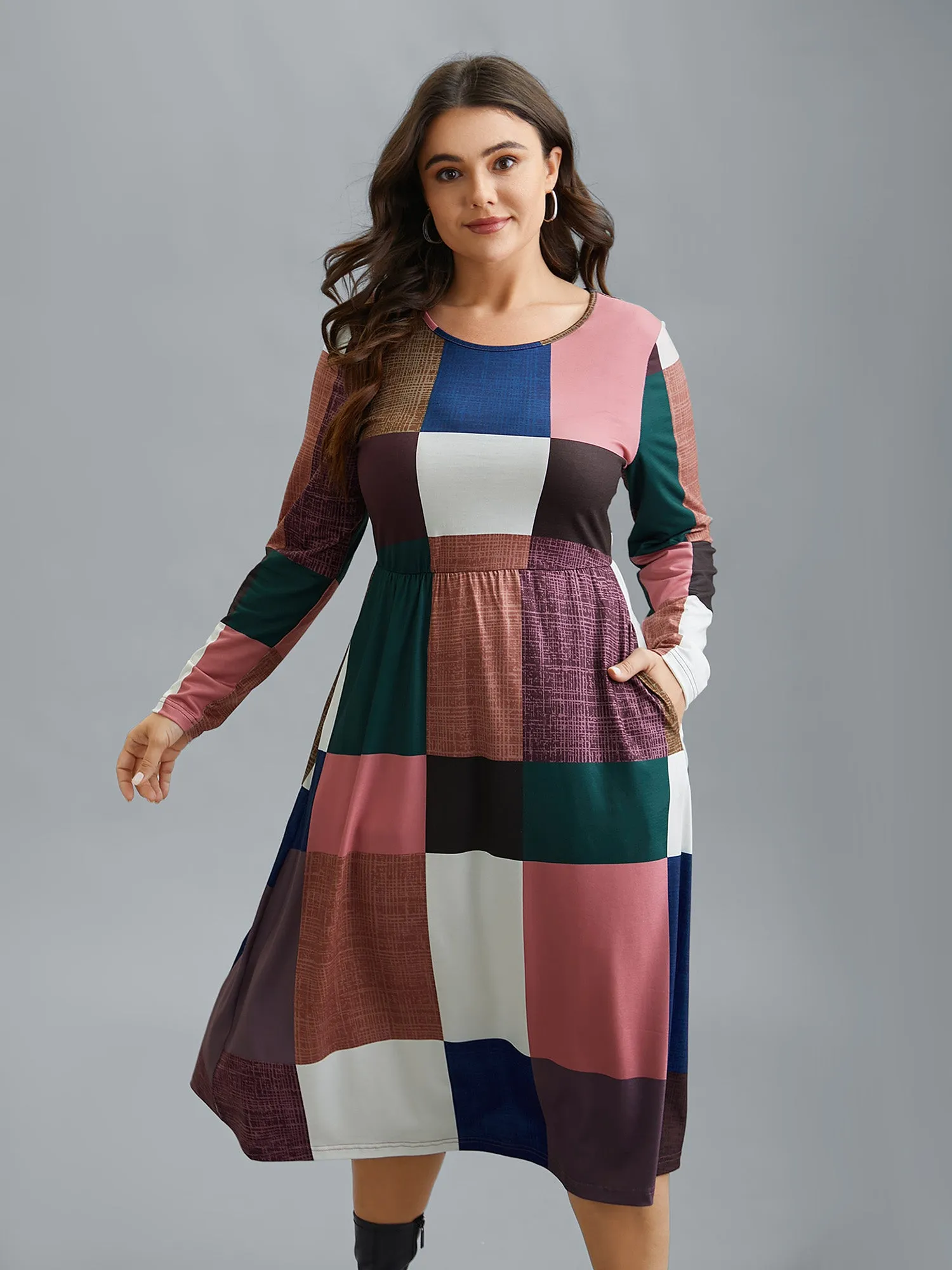 Geometric Block Stretchy Waist Pocket Midi Dress sold by Bloomchic product image thumbnail 3
