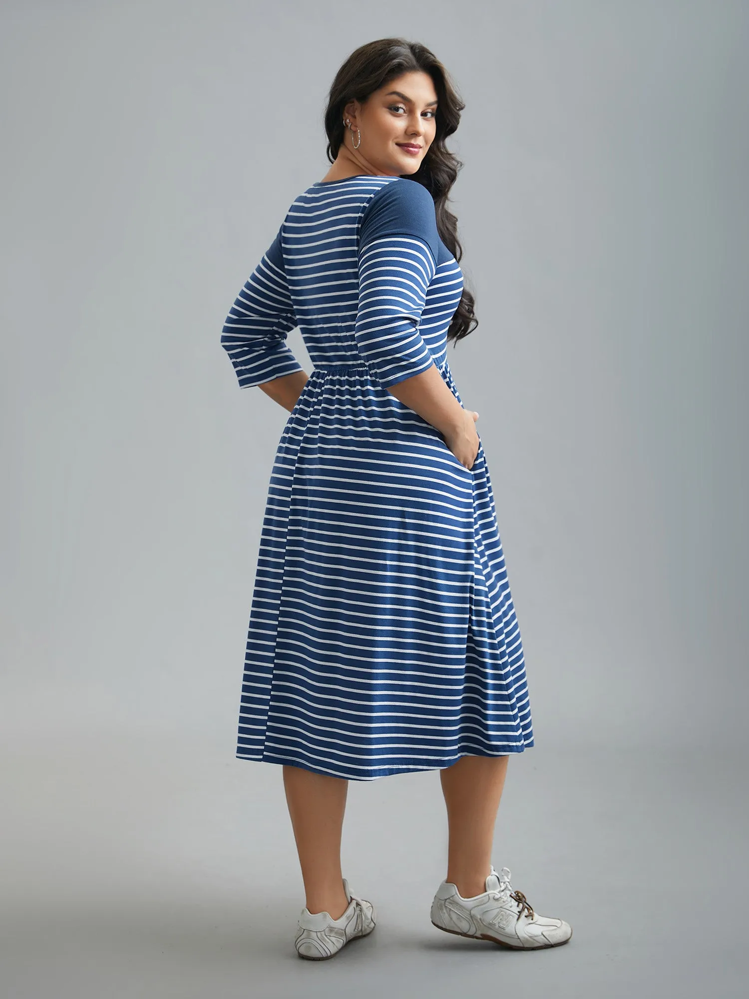 Colorblock Striped Waist-Cinched Midi Dress sold by Bloomchic product image thumbnail 5