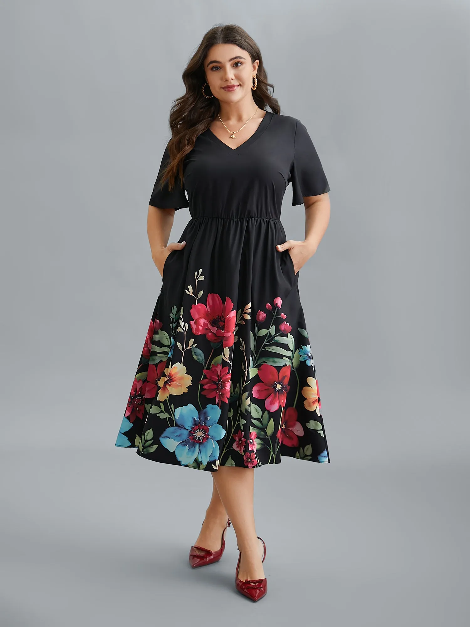Floral Print V-Neck Half-Sleeve Midi Dress sold by Bloomchic product image thumbnail 4