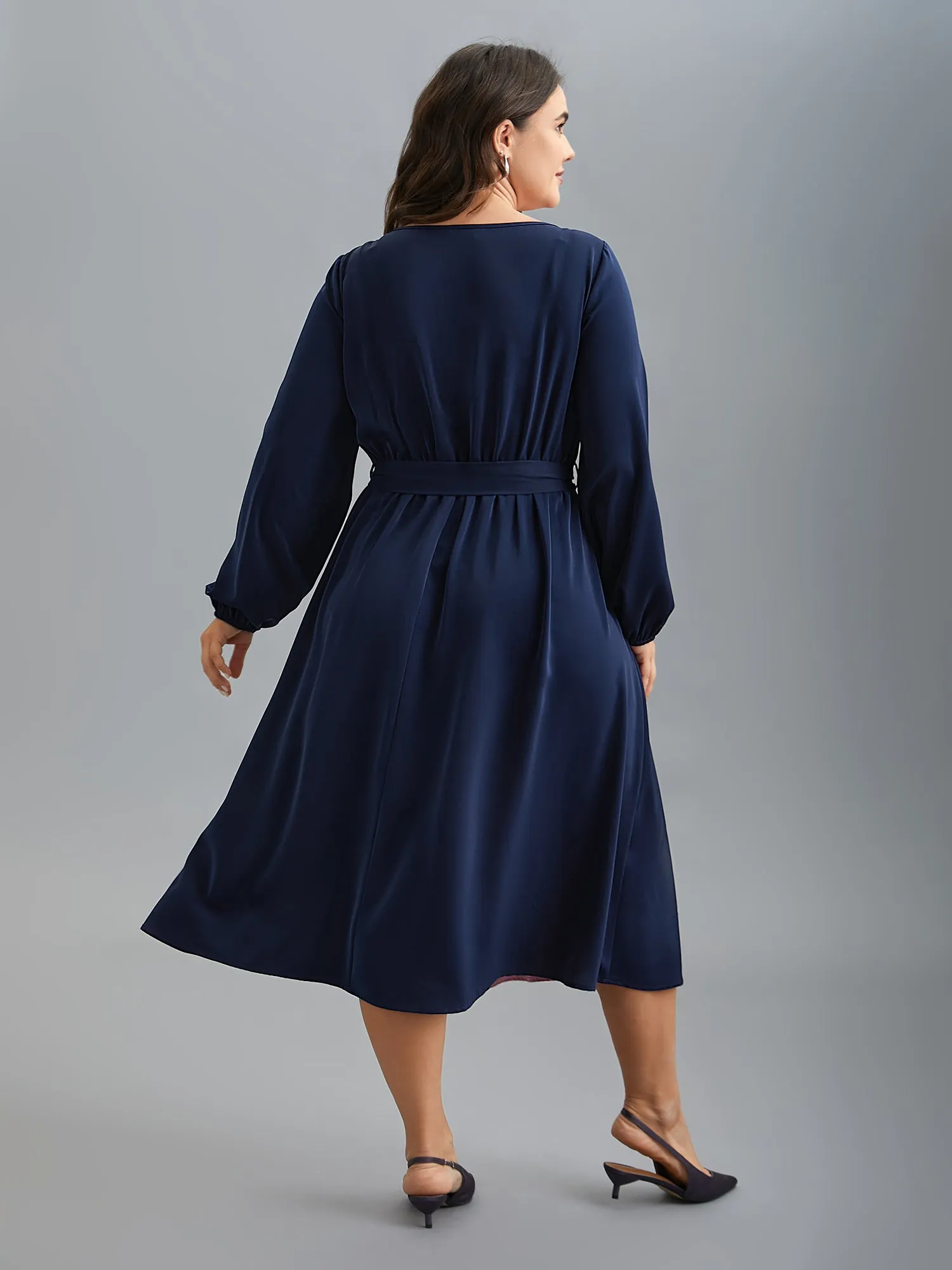 Color-Block Stretchy Waist-Cinched Pockets Dress sold by Bloomchic product image thumbnail 4