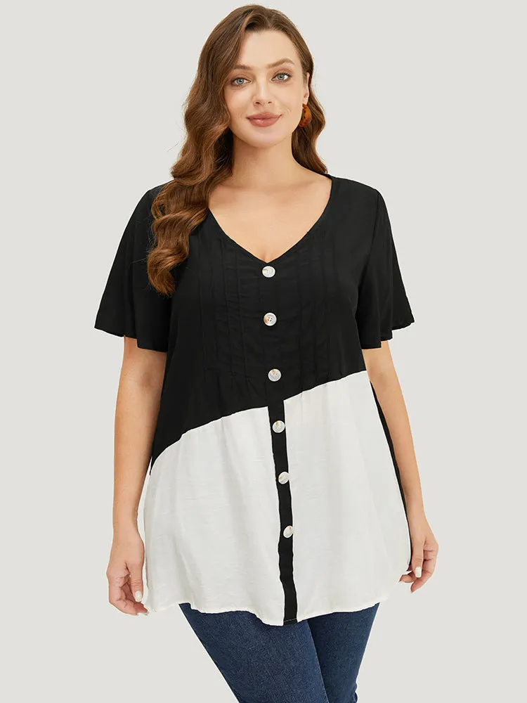 Colorblock Contrast Pleated Button Detail Ruffle Sleeve Blouse sold by Bloomchic product image thumbnail 2